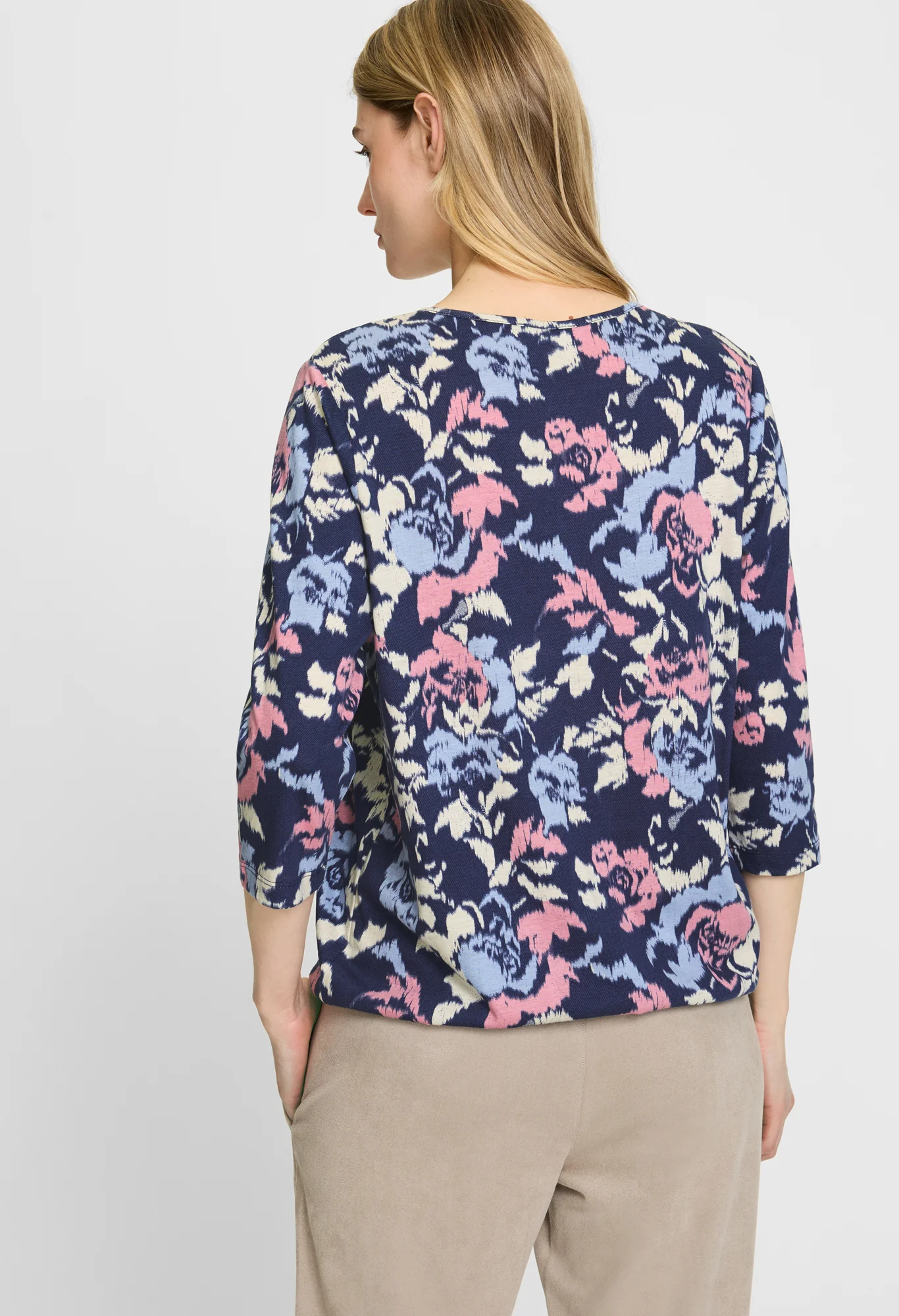 3/4 Sleeve Floral Blouse - Image 2