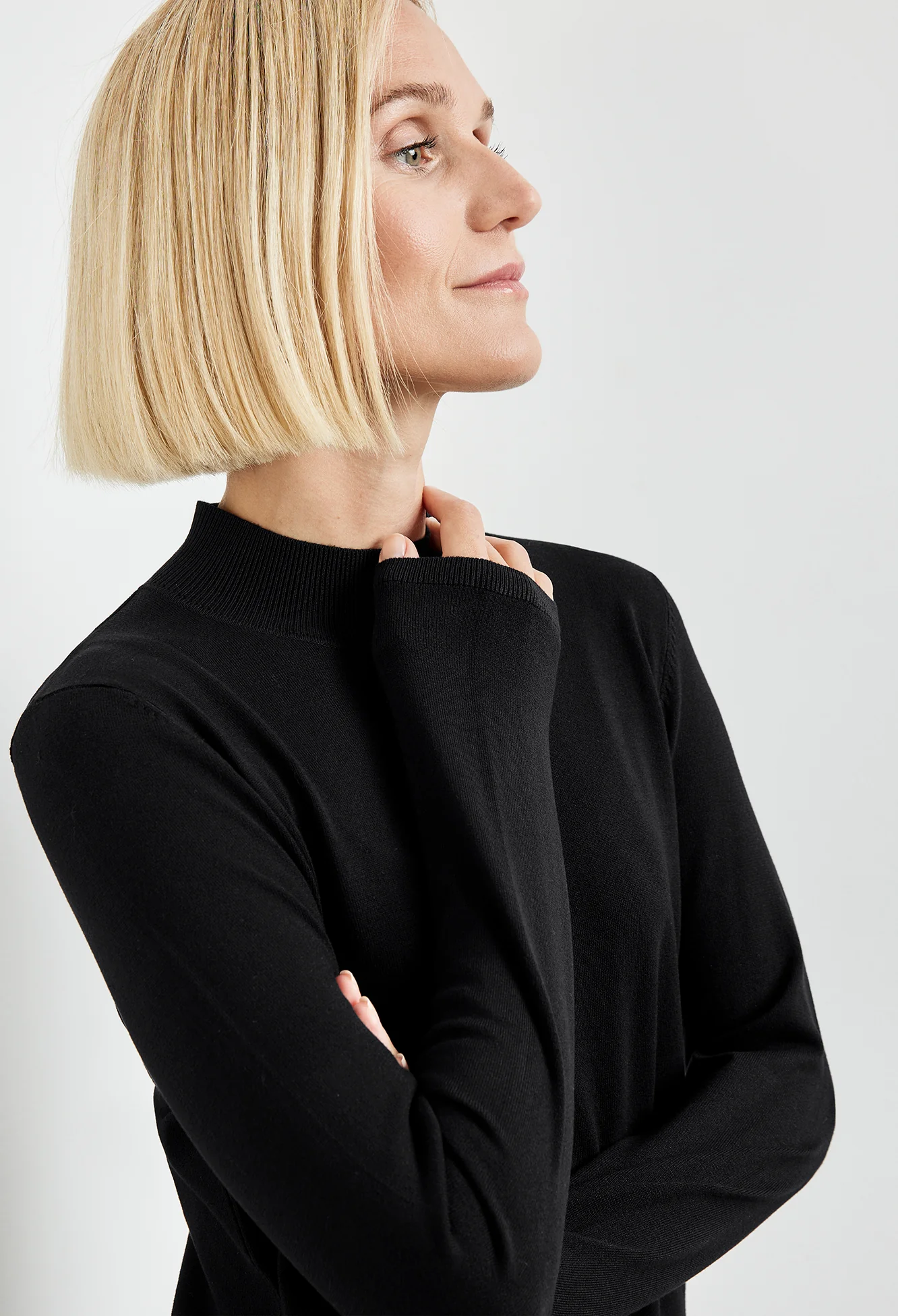 Fine Knit Turtleneck Jumper - Image 4
