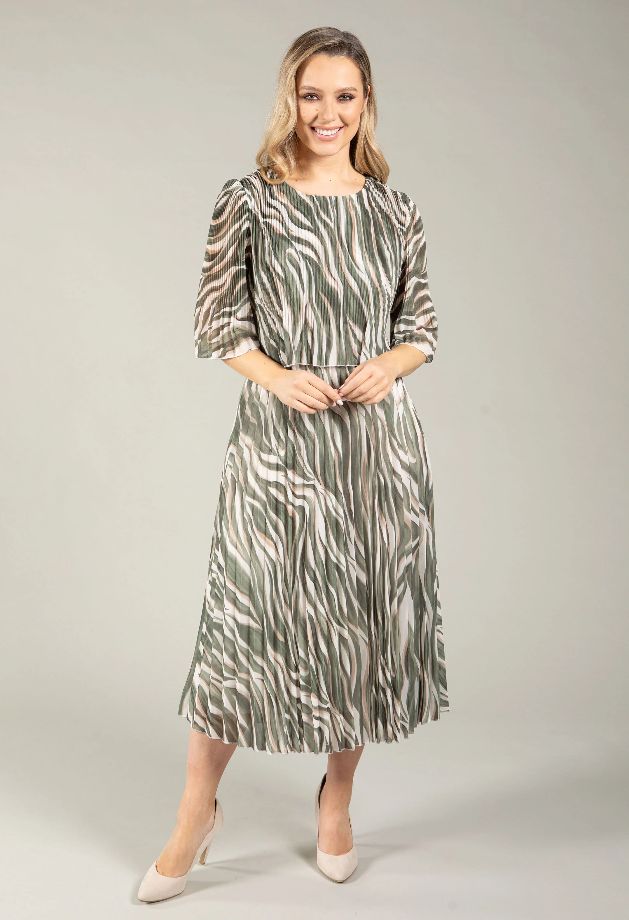 Abstract Plisse Pleated Pop Over Dress - Image 17