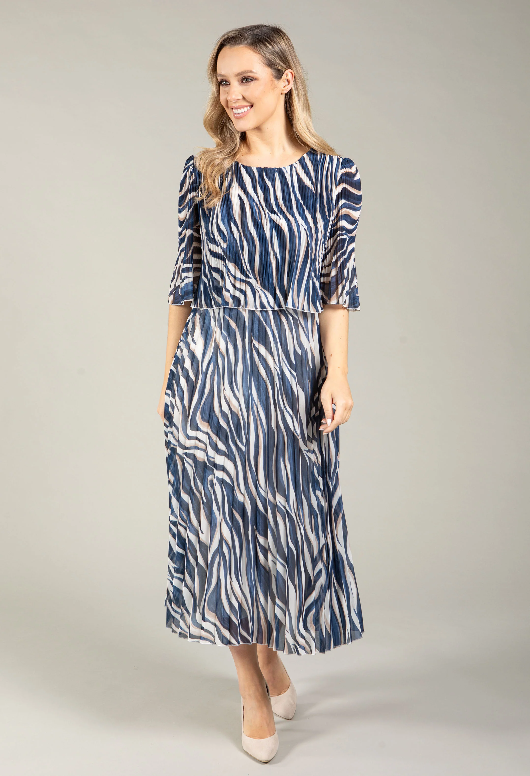 Abstract Plisse Pleated Pop Over Dress - Image 9