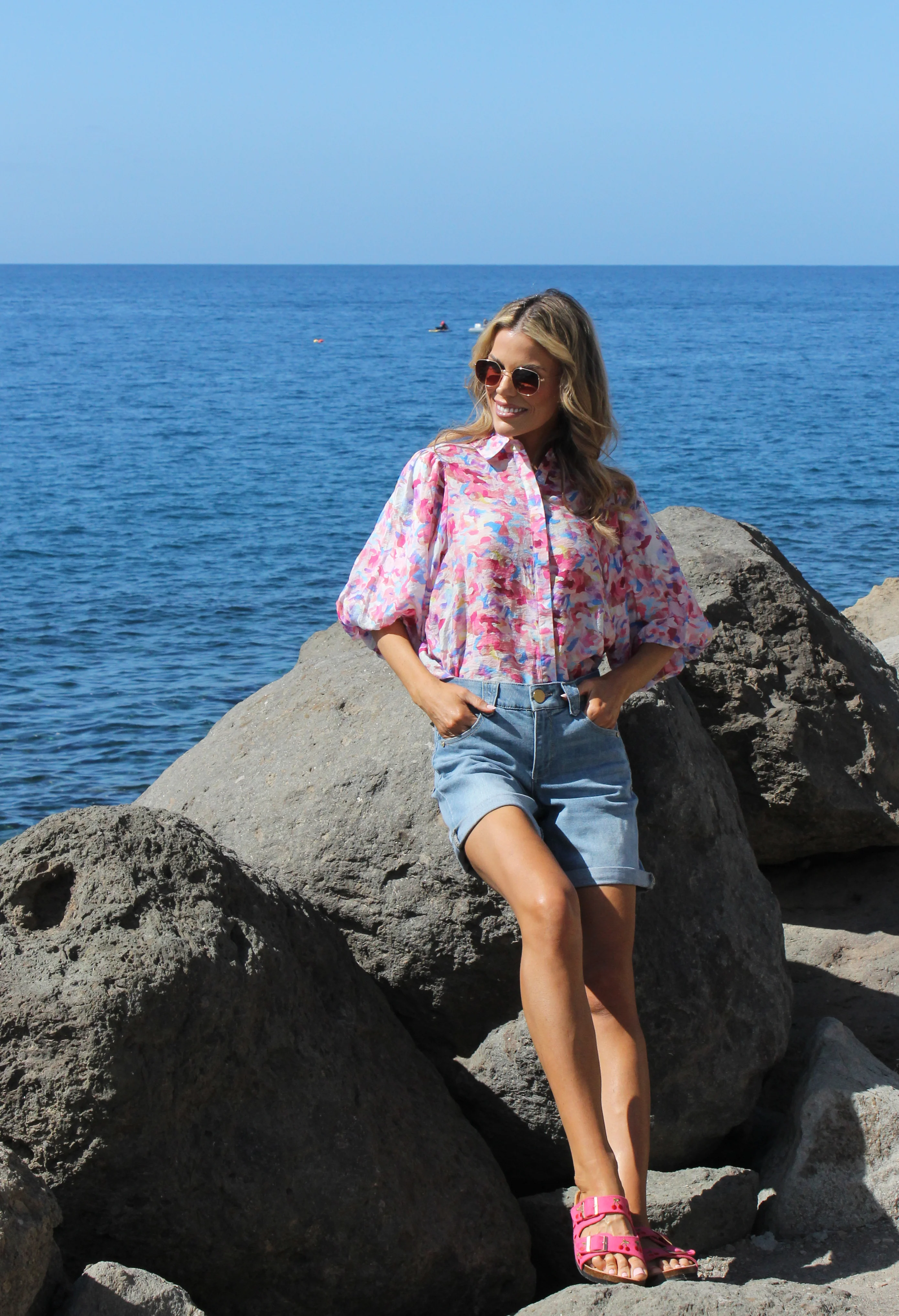 Abstract Print Balloon Sleeve Blouse - Image 2