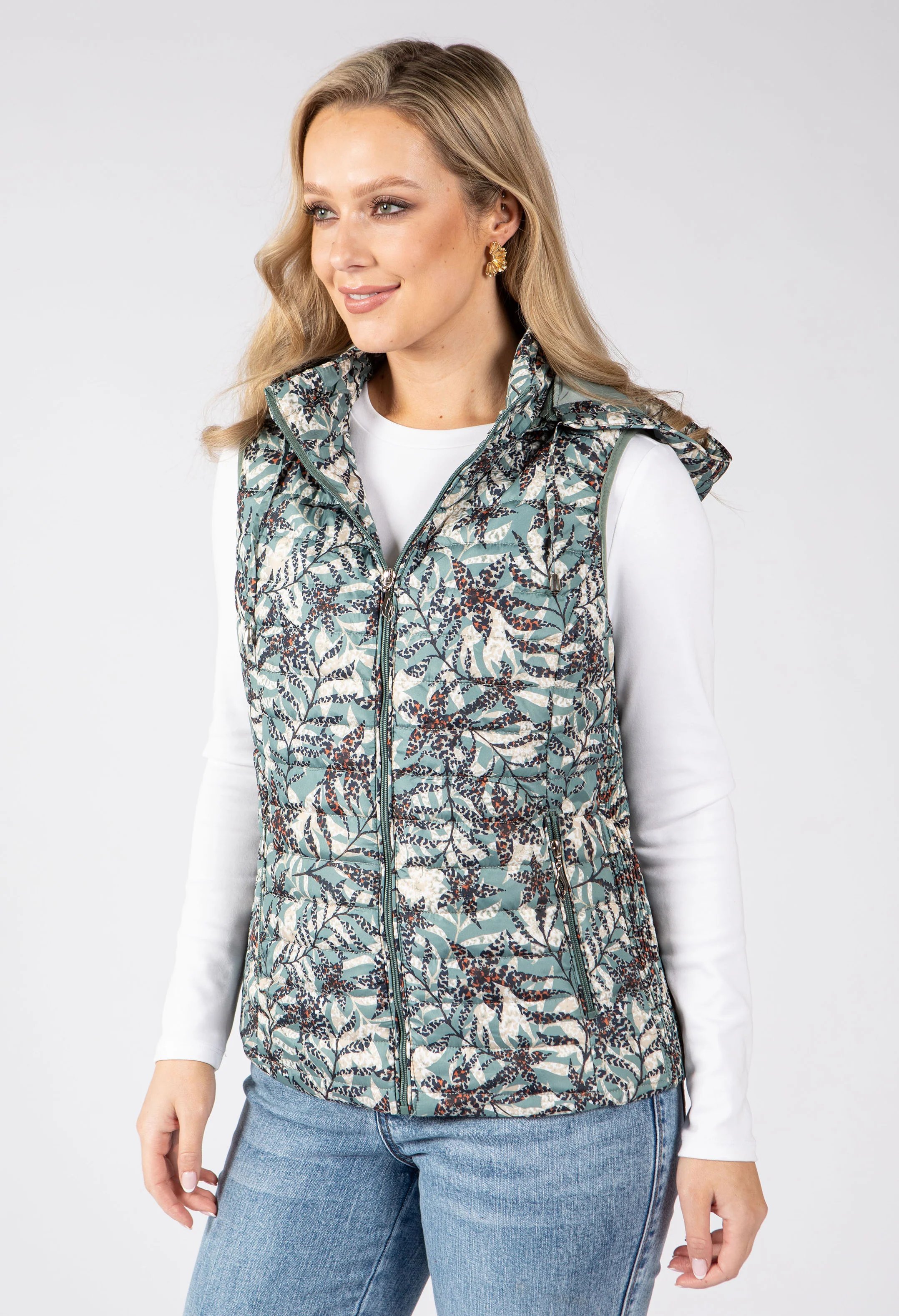 Abstract Print Quilted Gilet - Image 15