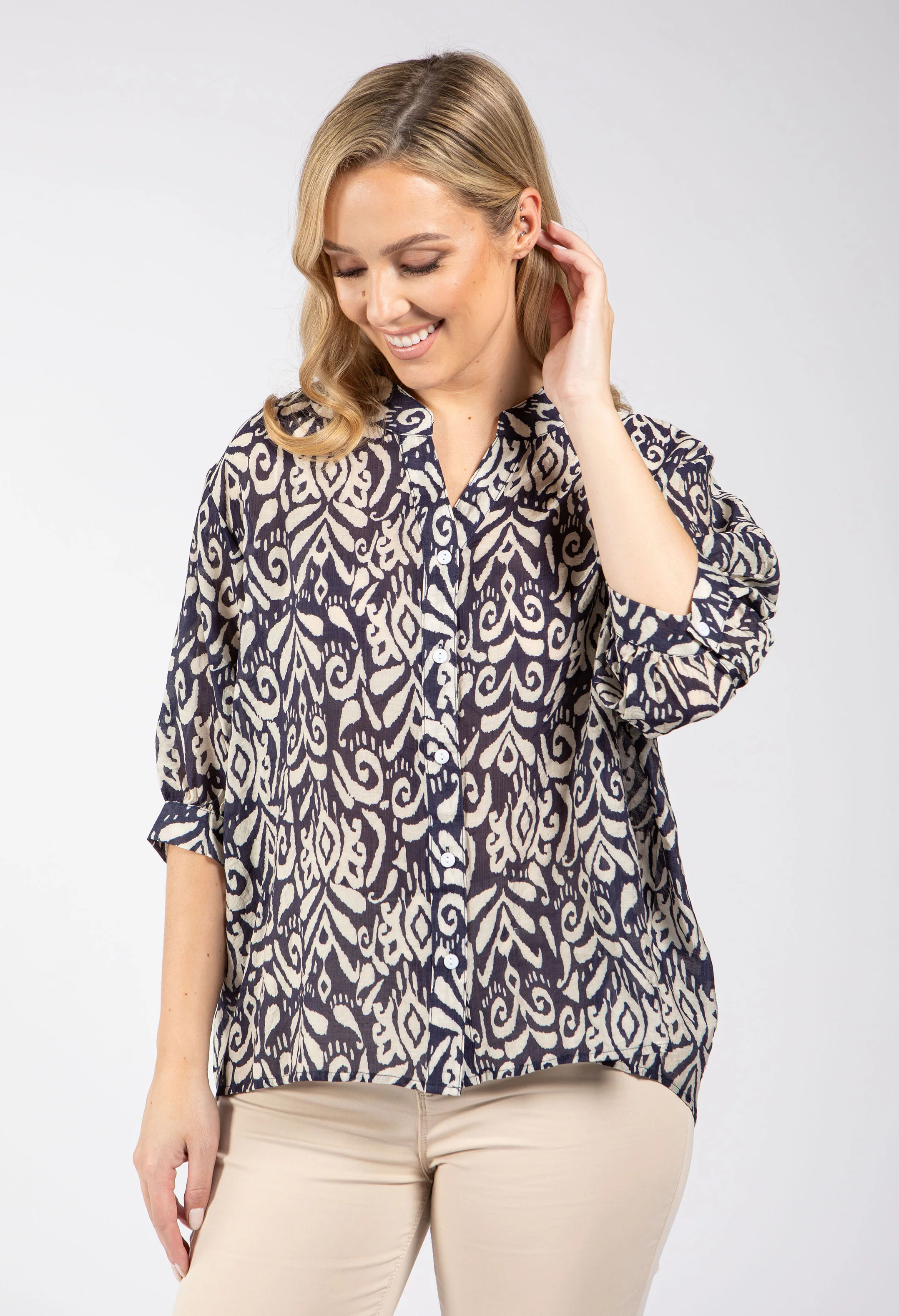 Abstract Print Relaxed Fit Shirt - Image 4
