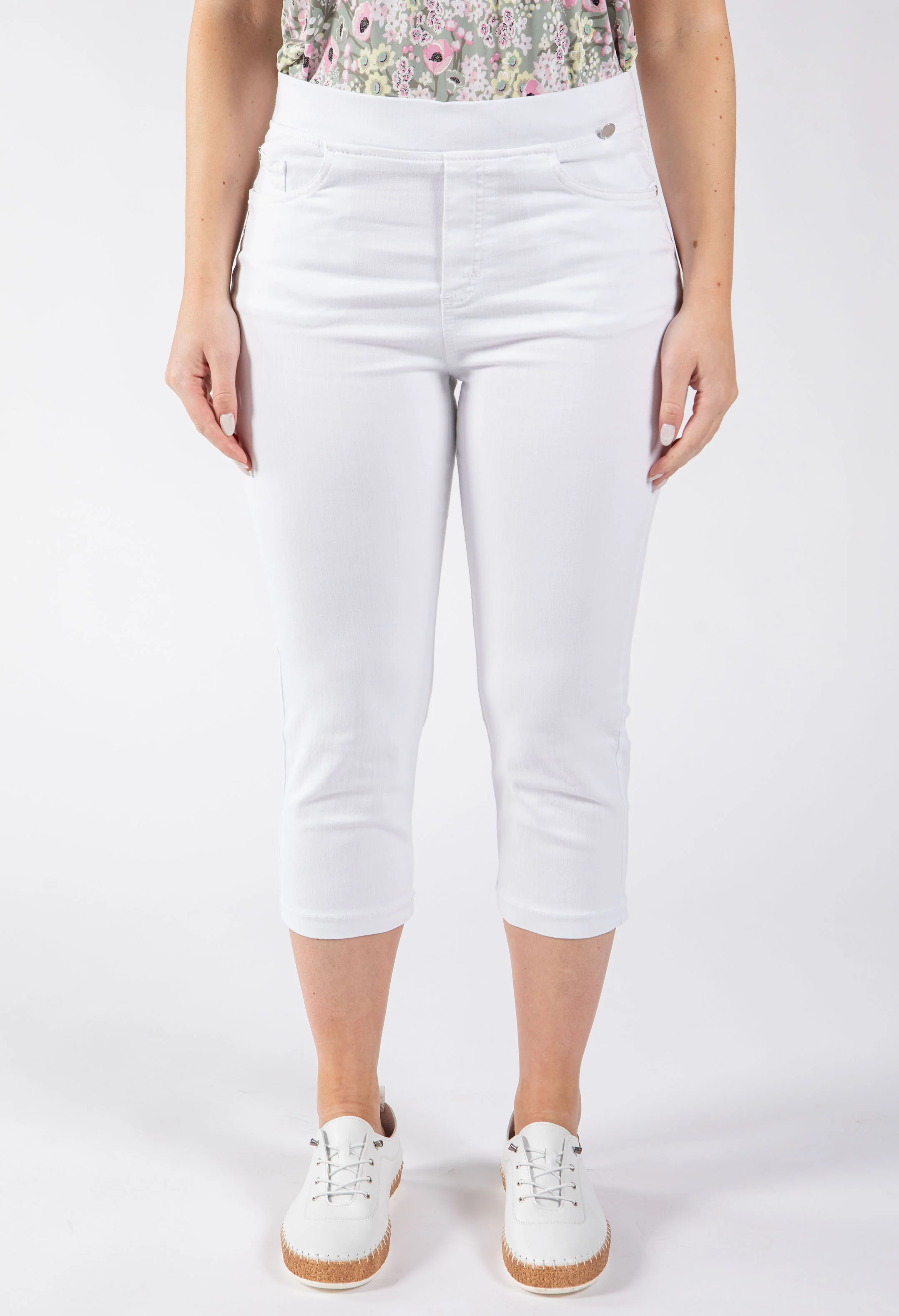 Angelika Jump In Capri Trousers - Image 19