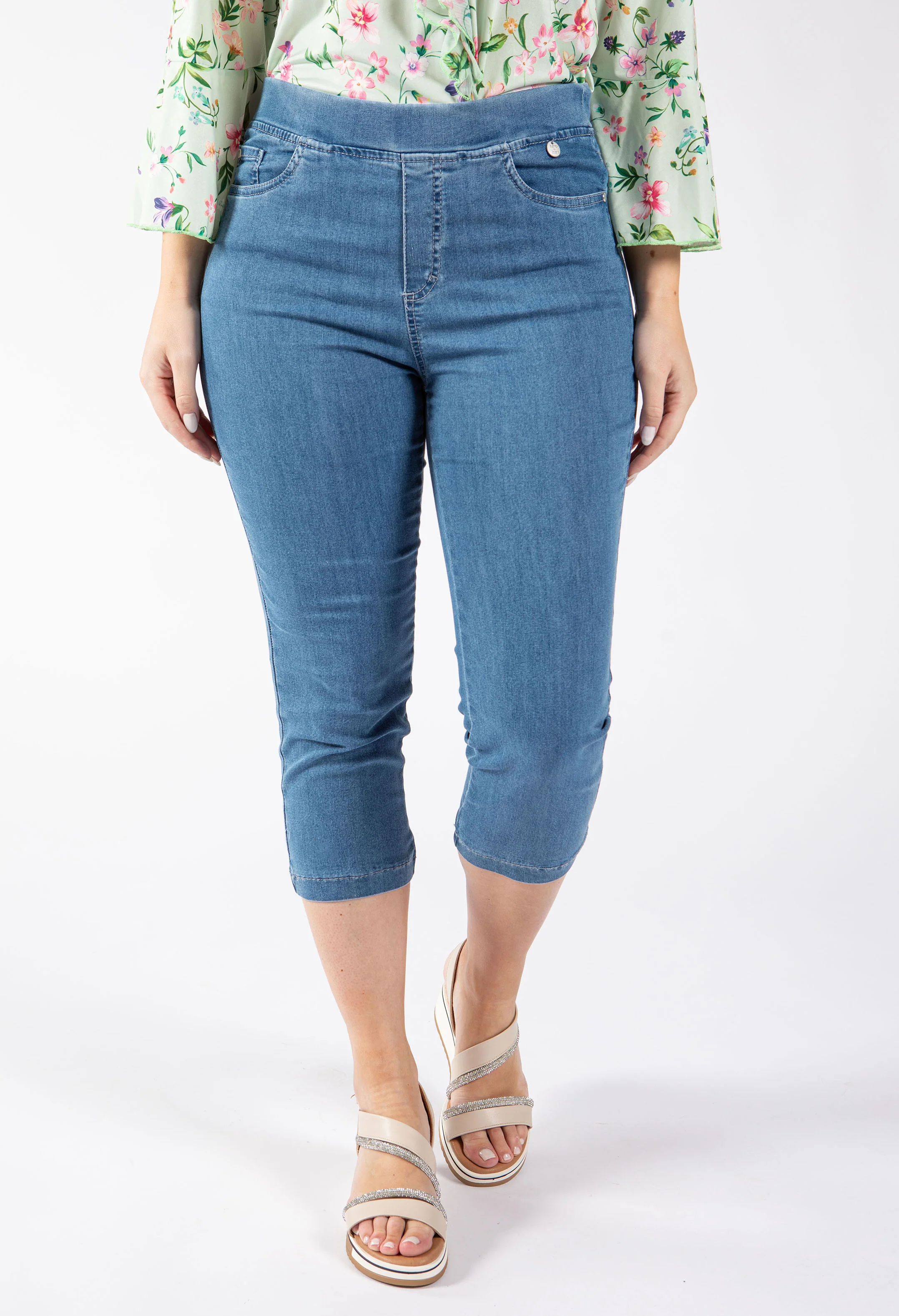 Angelika Jump In Capri Trousers - Image 2