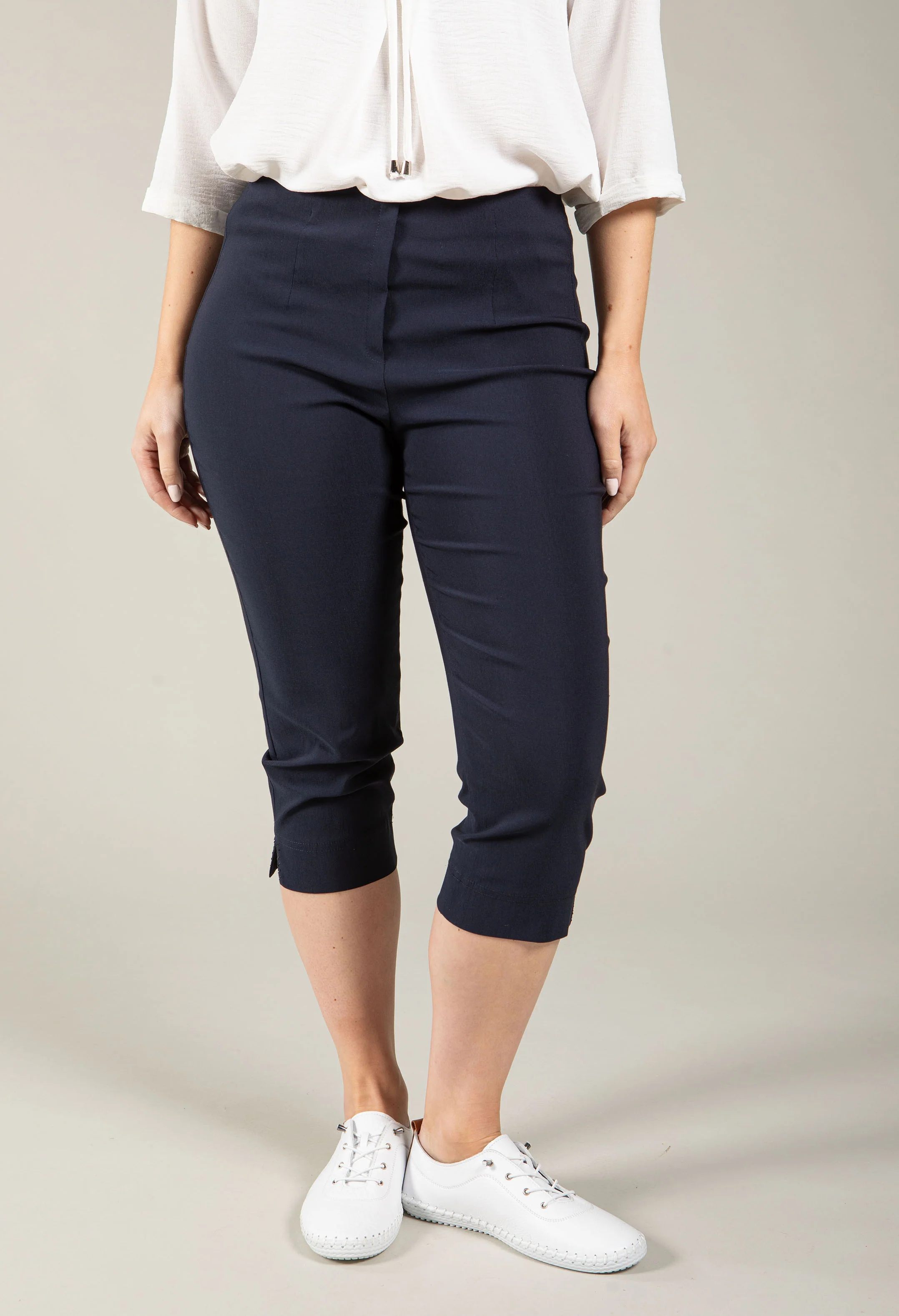 Angelika Slim Fit Capri Trousers - Image 5