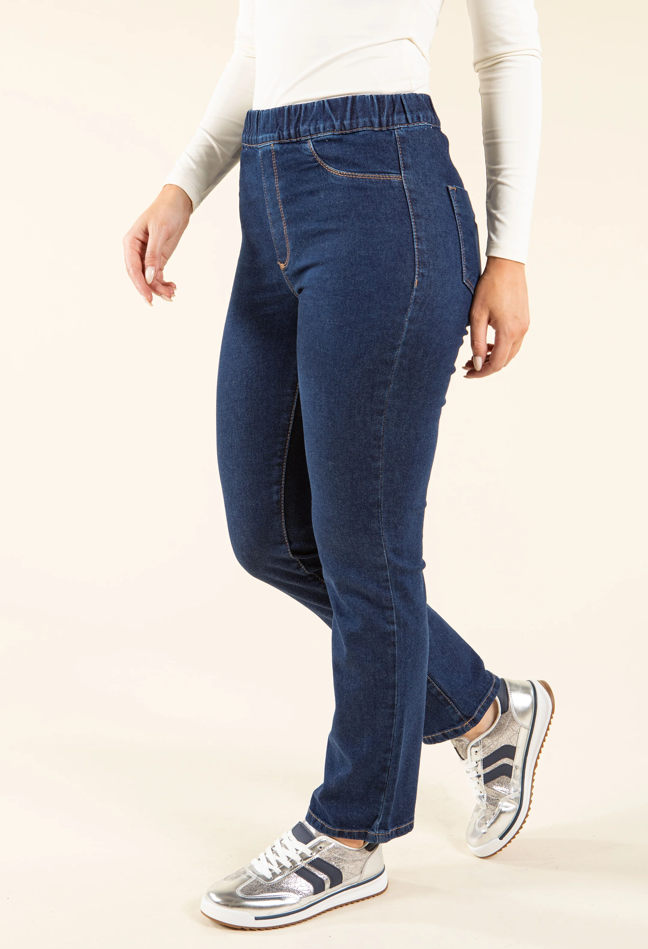 Aura Denim Pull On Jeggings - Image 3
