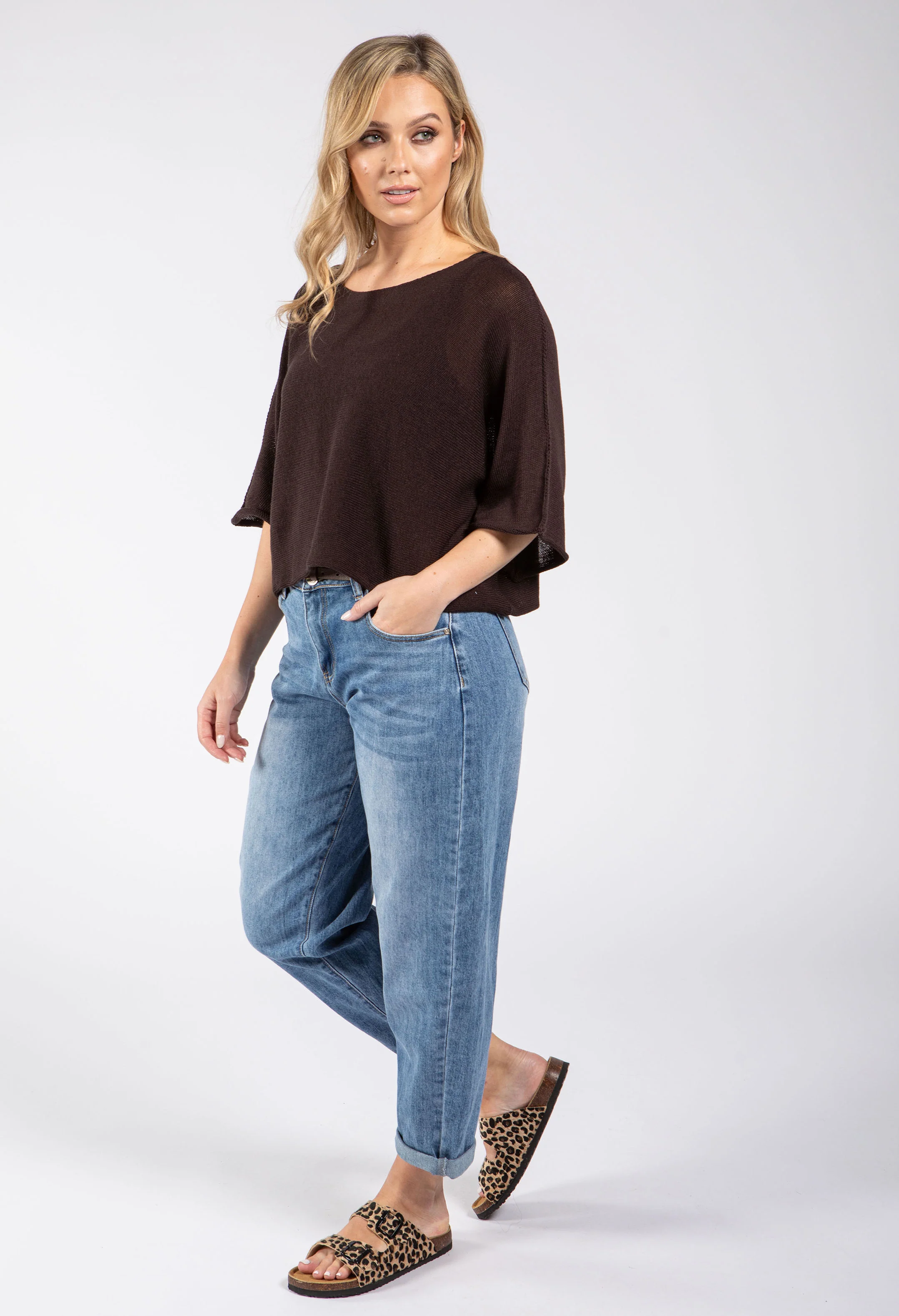 Belted Barrel Jeans
