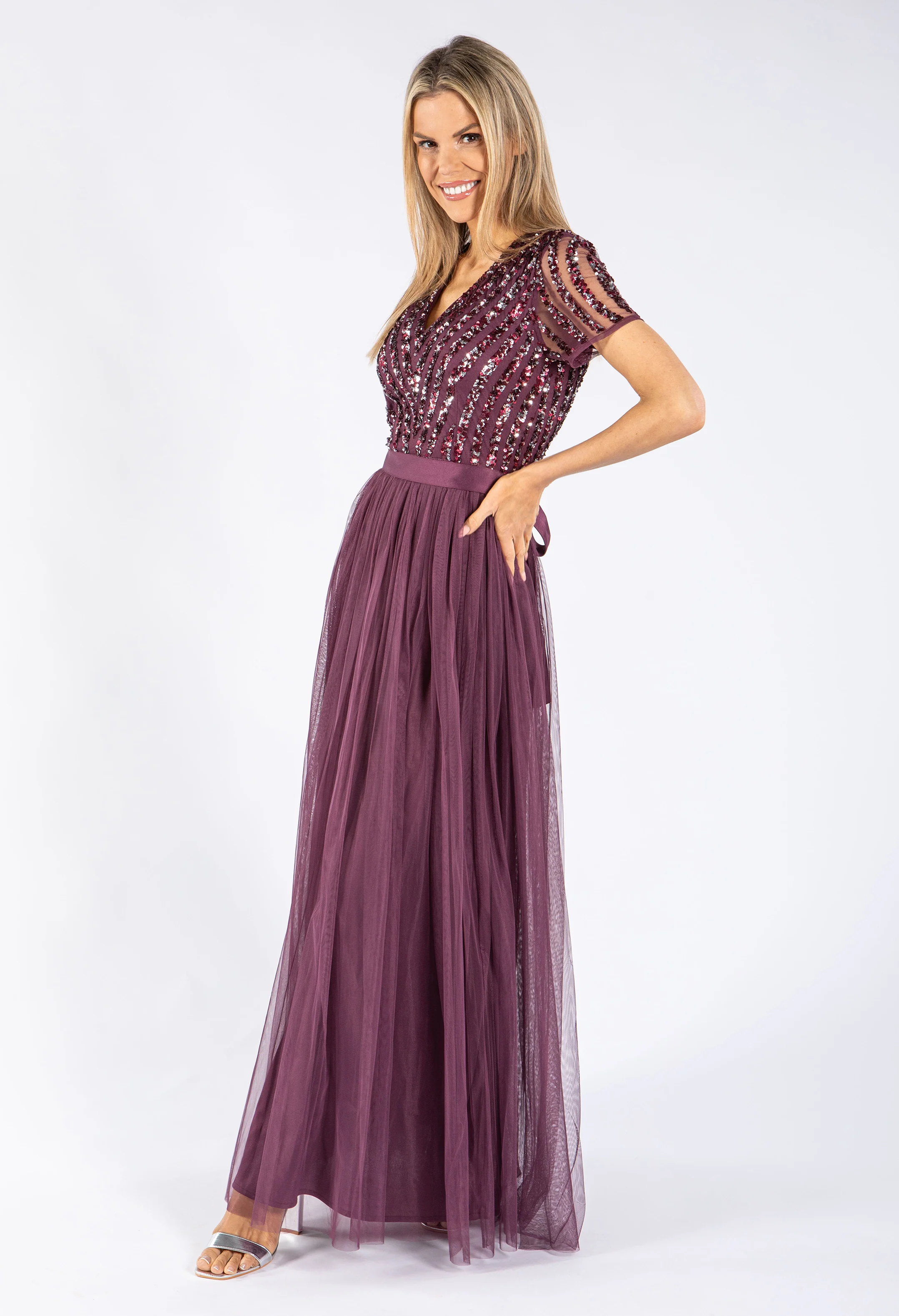 Berry V NECK SEQUIN AND TULLE DRESS WITH TIE WAIST - Image 4
