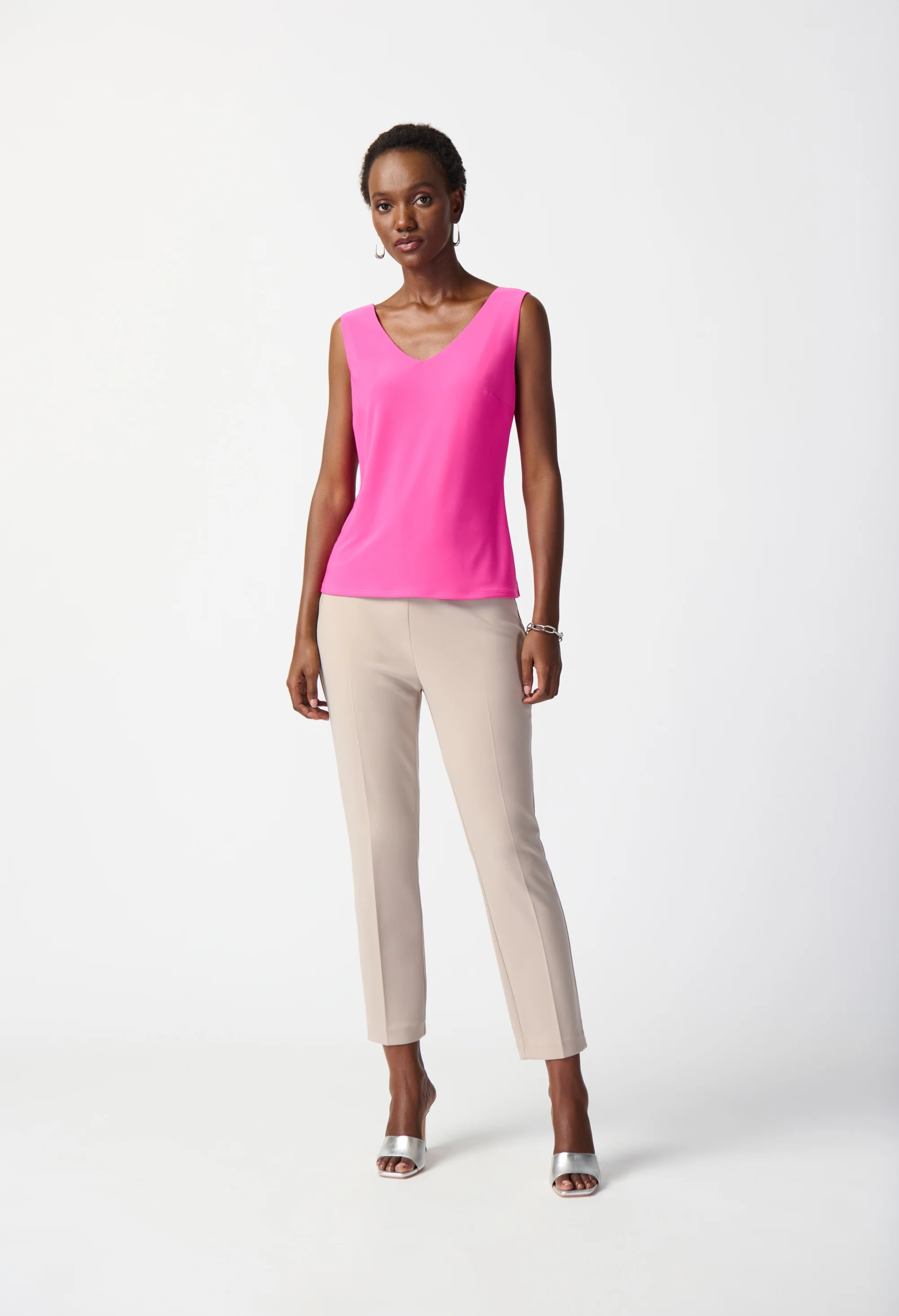Casual V-neck Sleeveless Cami - Image 9