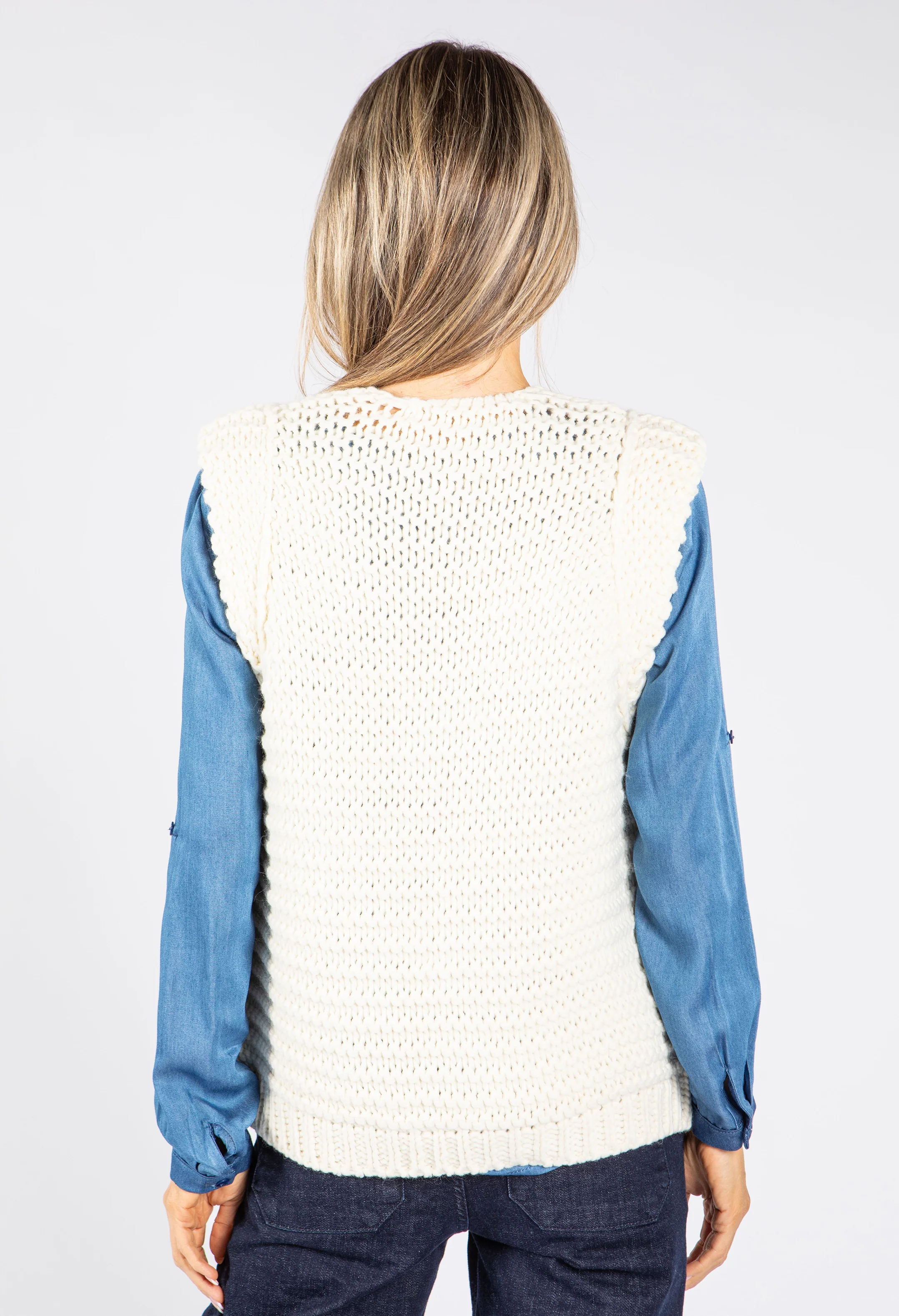Chunky Knit Vest - Image 8
