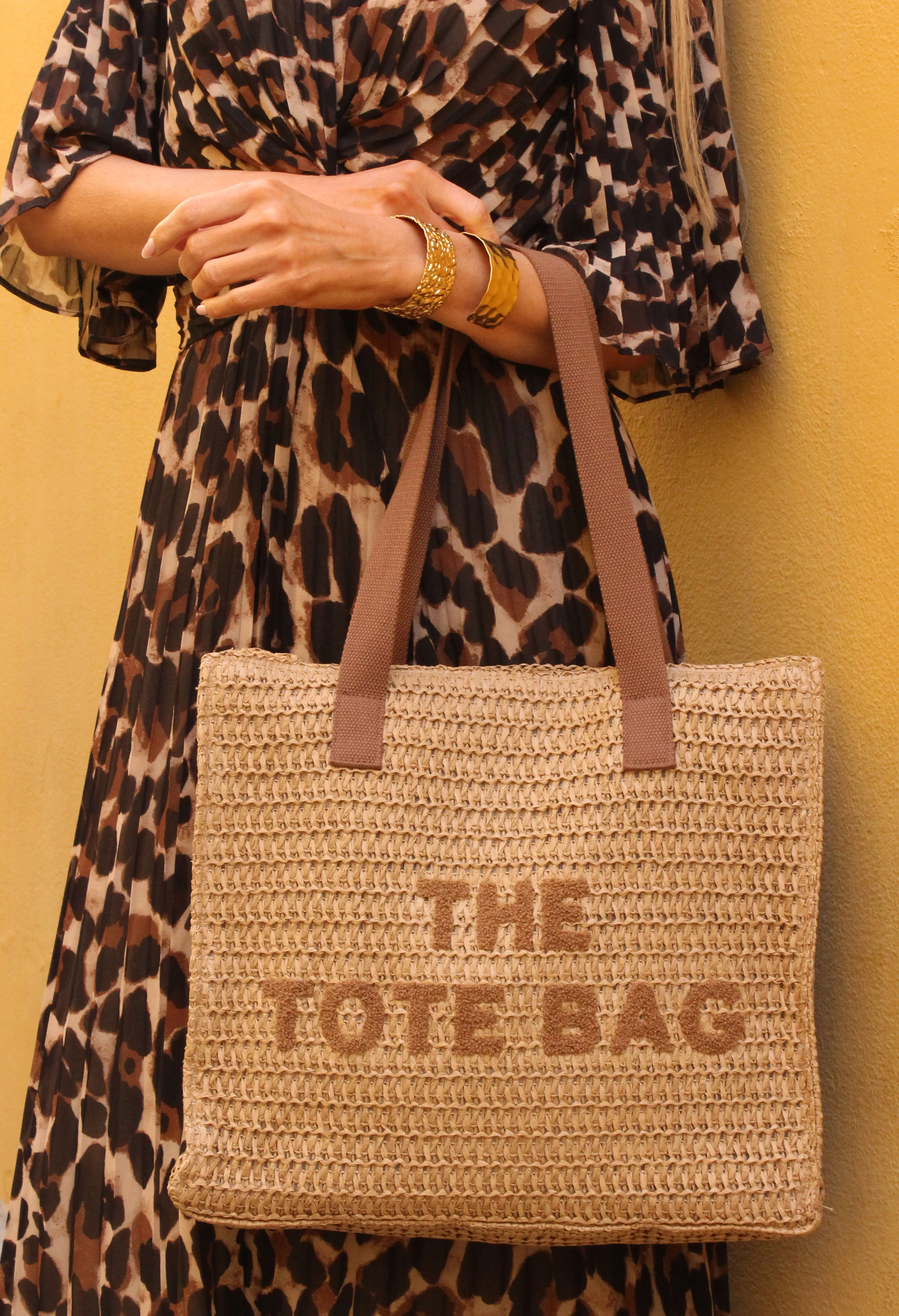 Contrast Tote Bag - Image 10