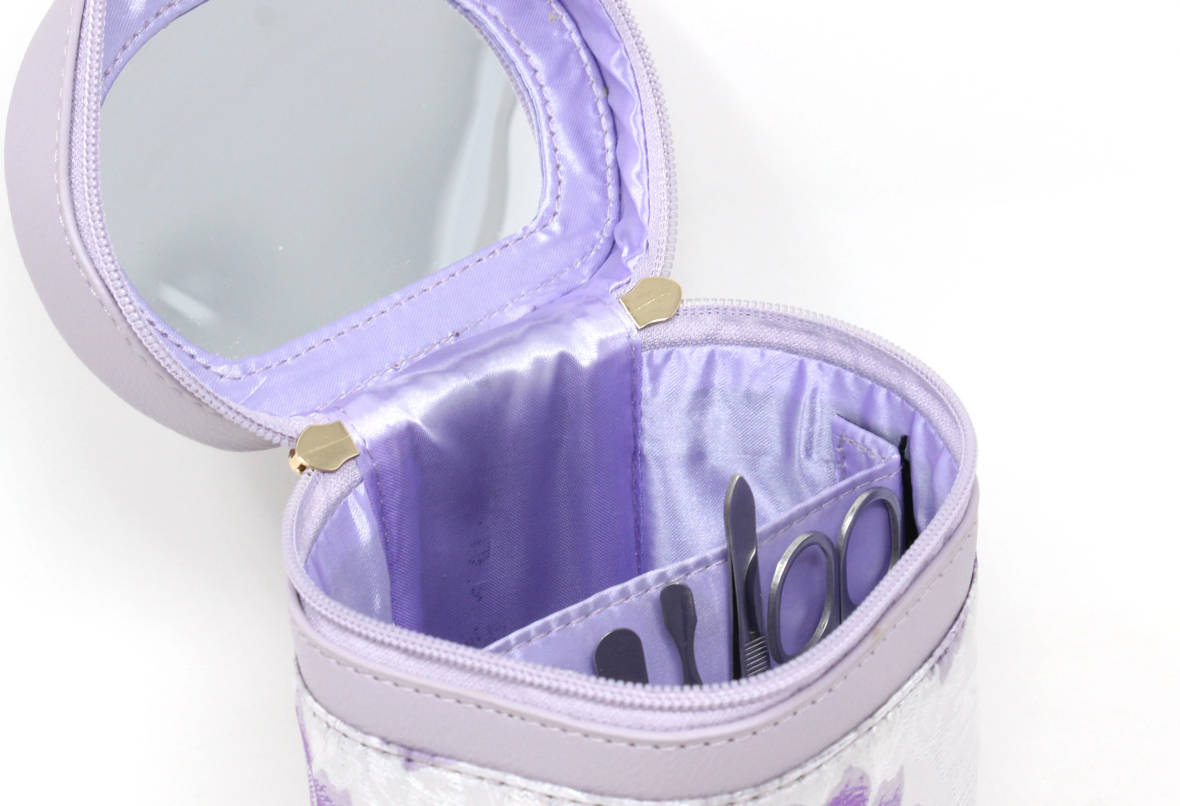 Cosmetic Bag with Manicure Set - Image 6