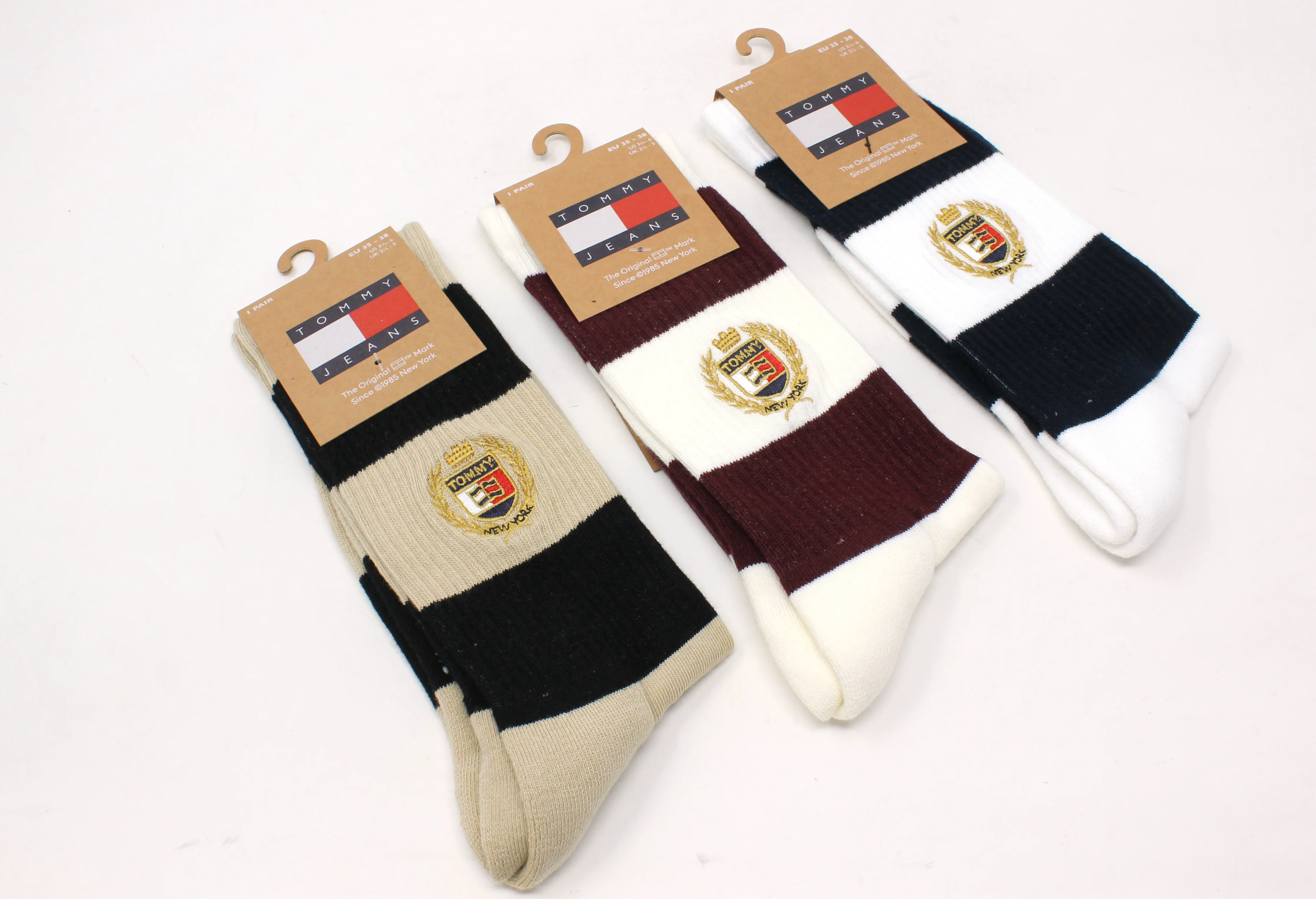 Crested Socks - Image 6