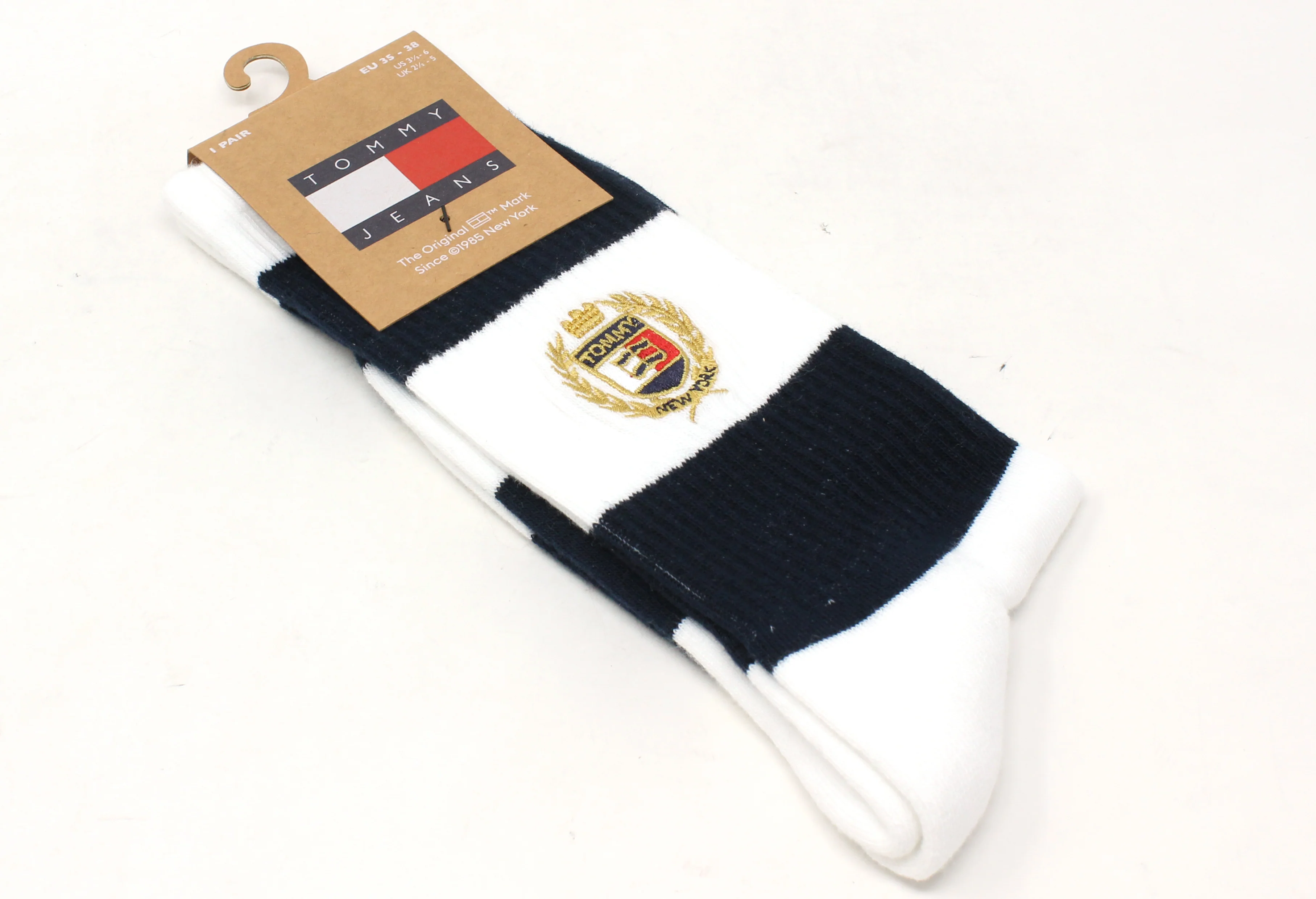 Crested Socks - Image 7