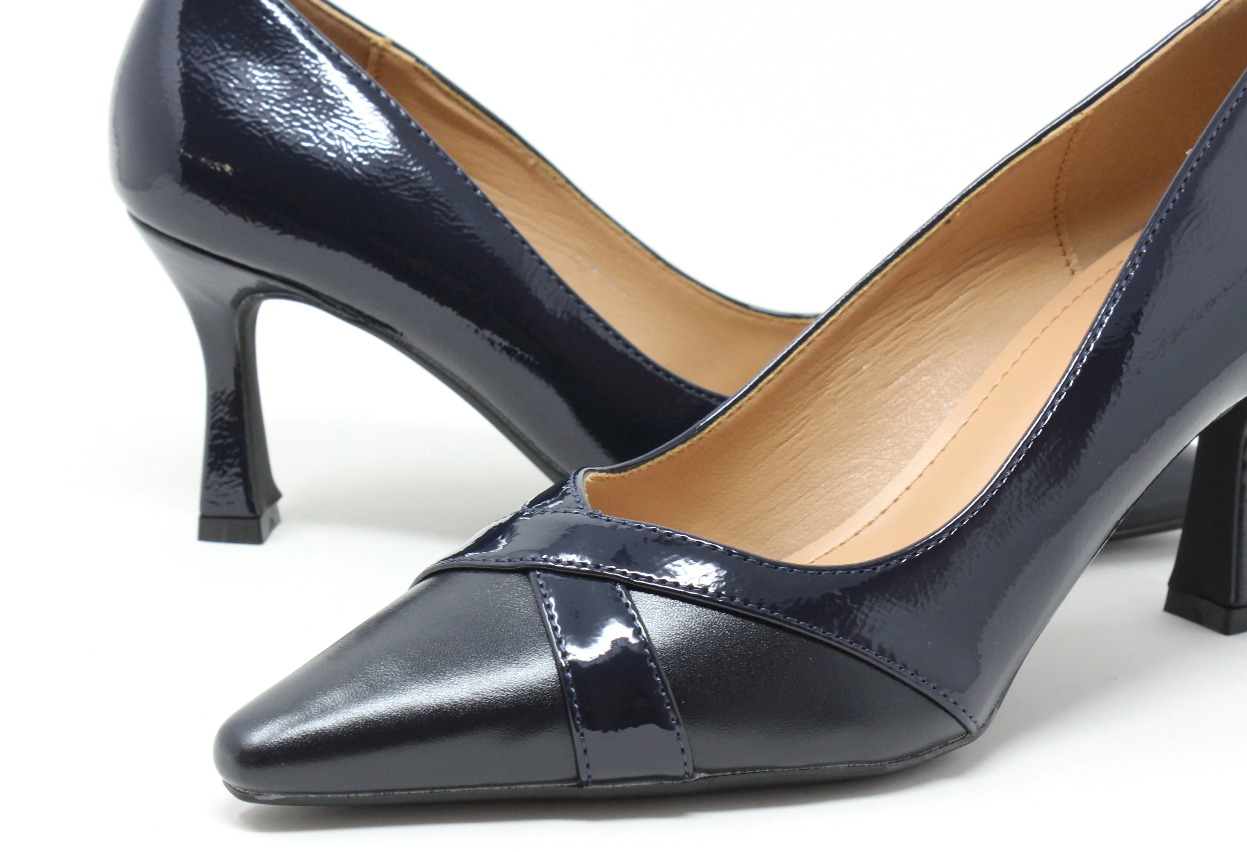 Criss-Cross Heel - Image 9