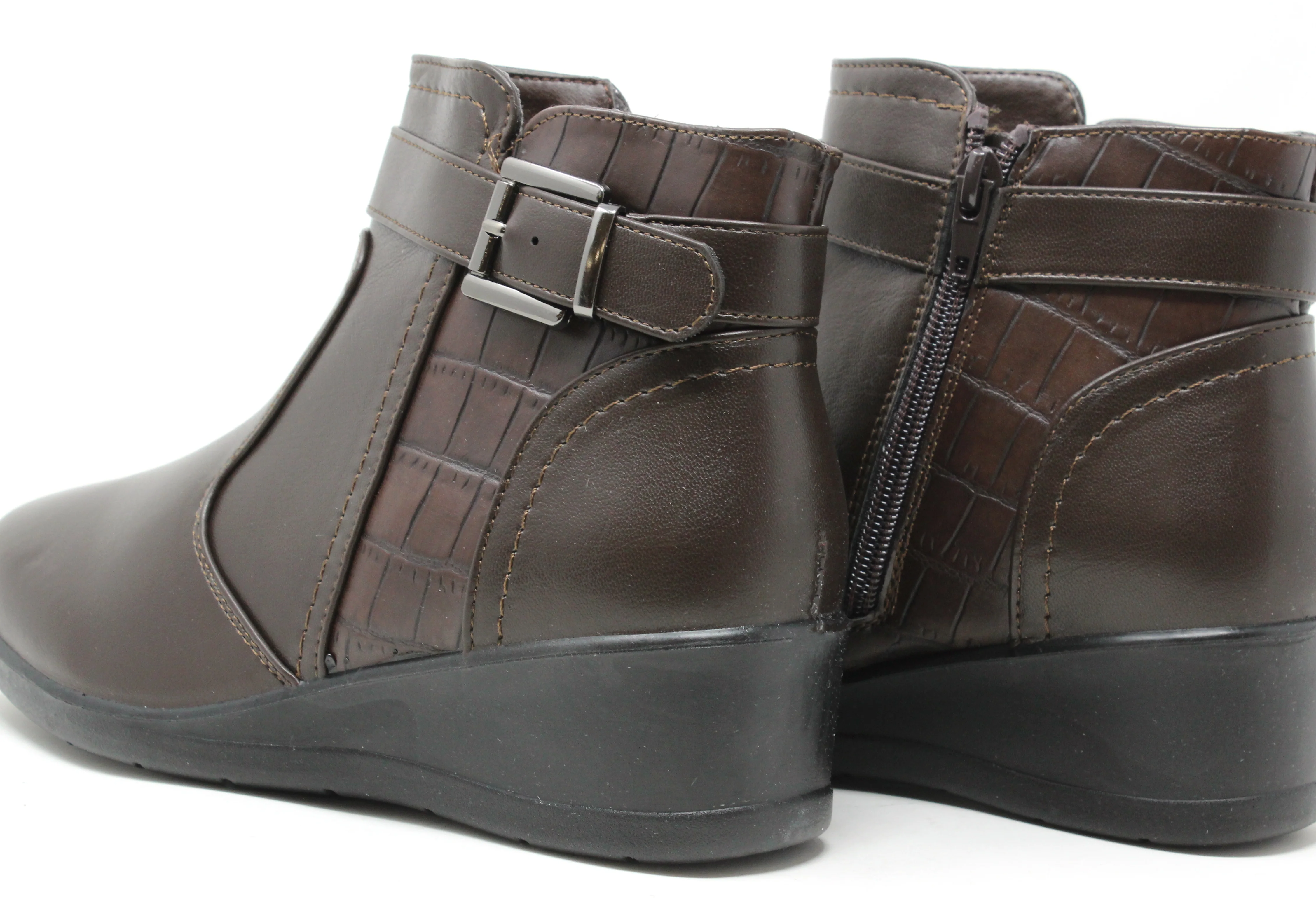 Croc Design Wedge Boot - Image 4