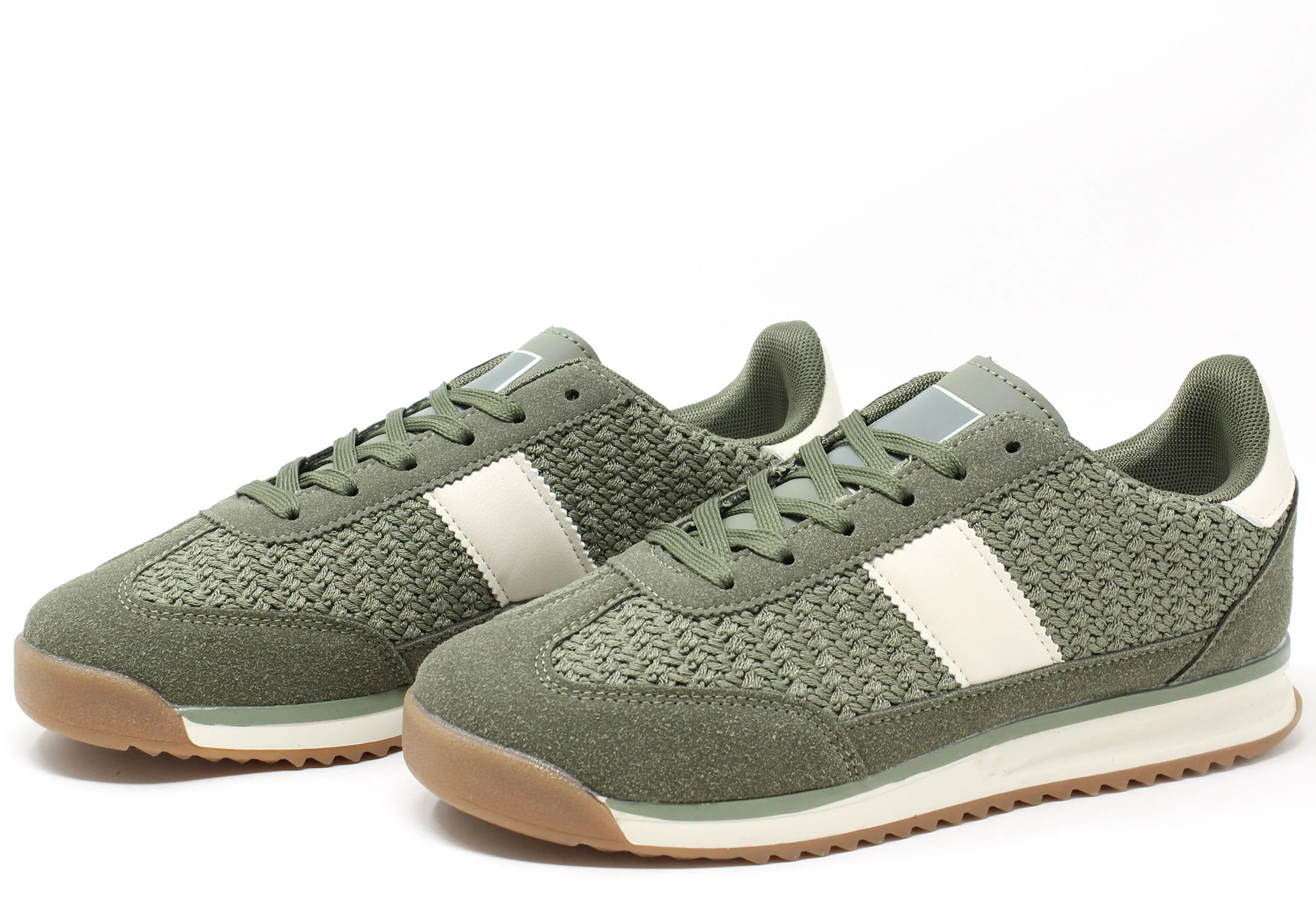 Crochet Detail Trainer - Image 12