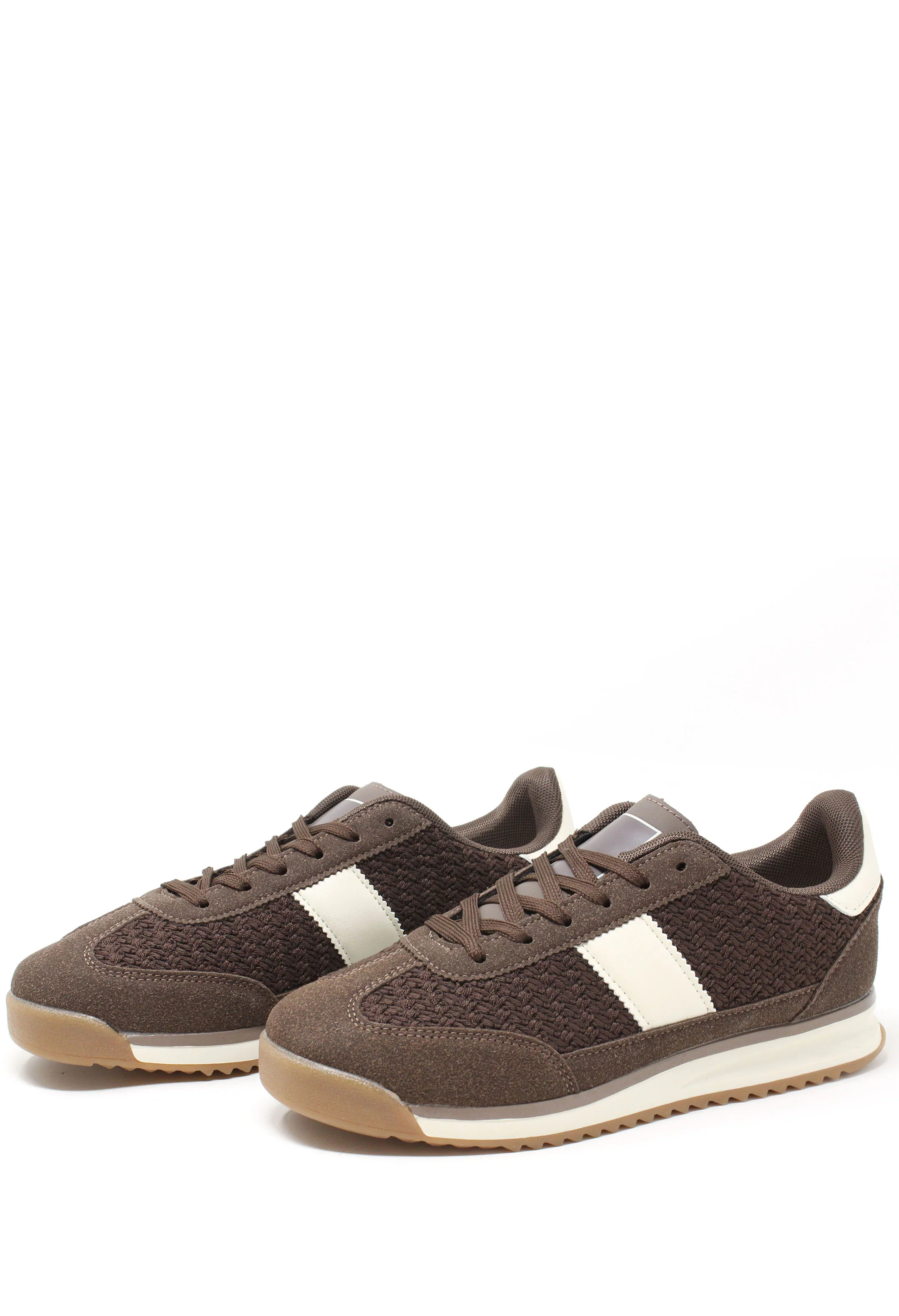 Crochet Detail Trainer - Image 7