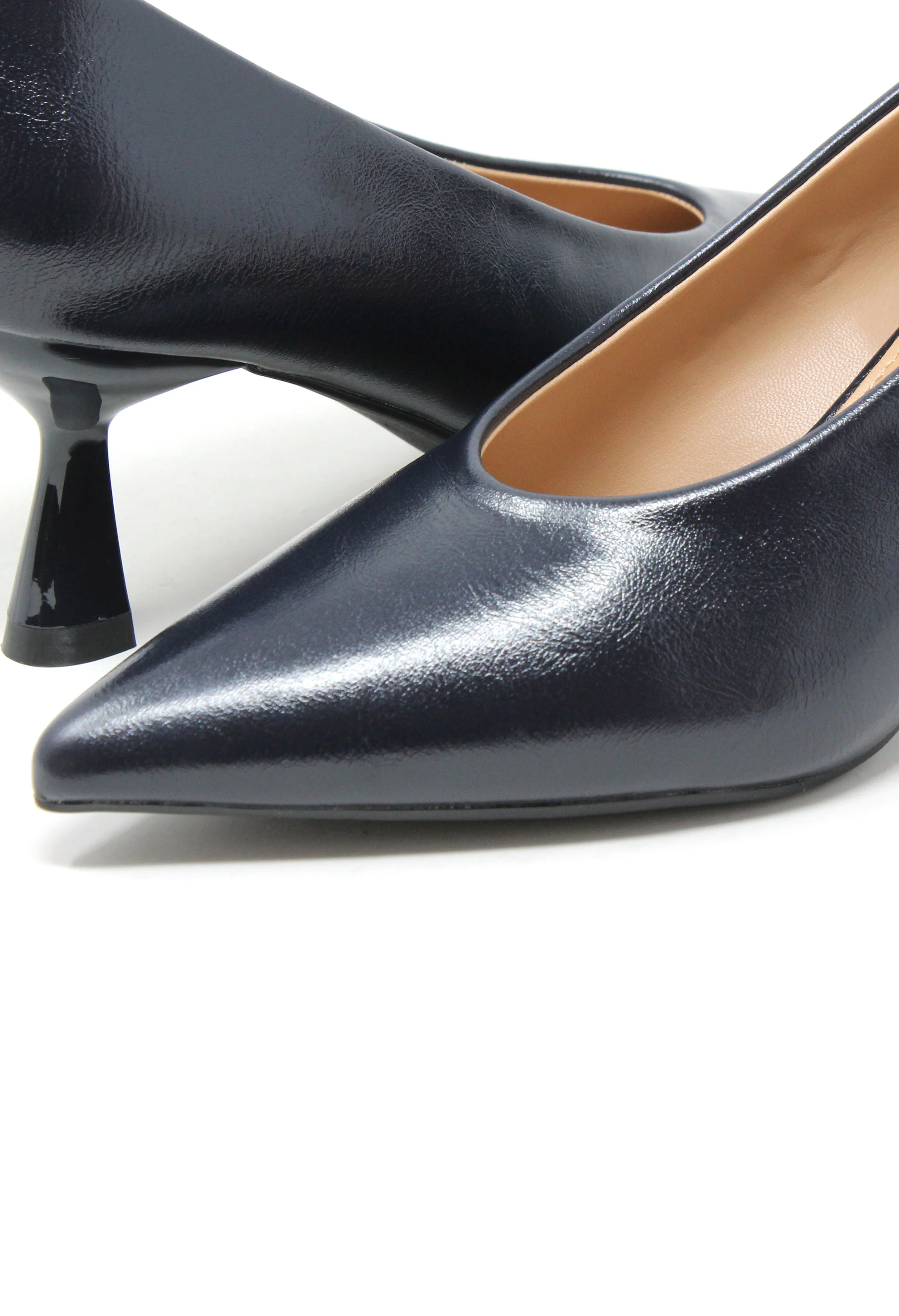 Curved Court Heel - Image 14
