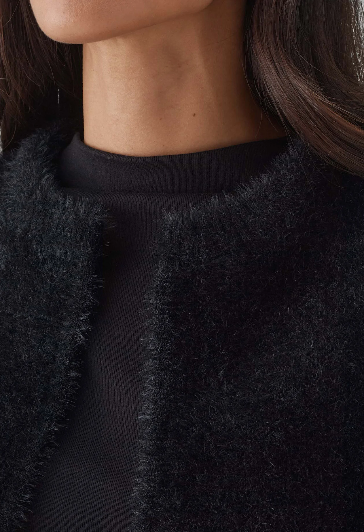 Desto Faux-Fur Waistcoat - Image 5