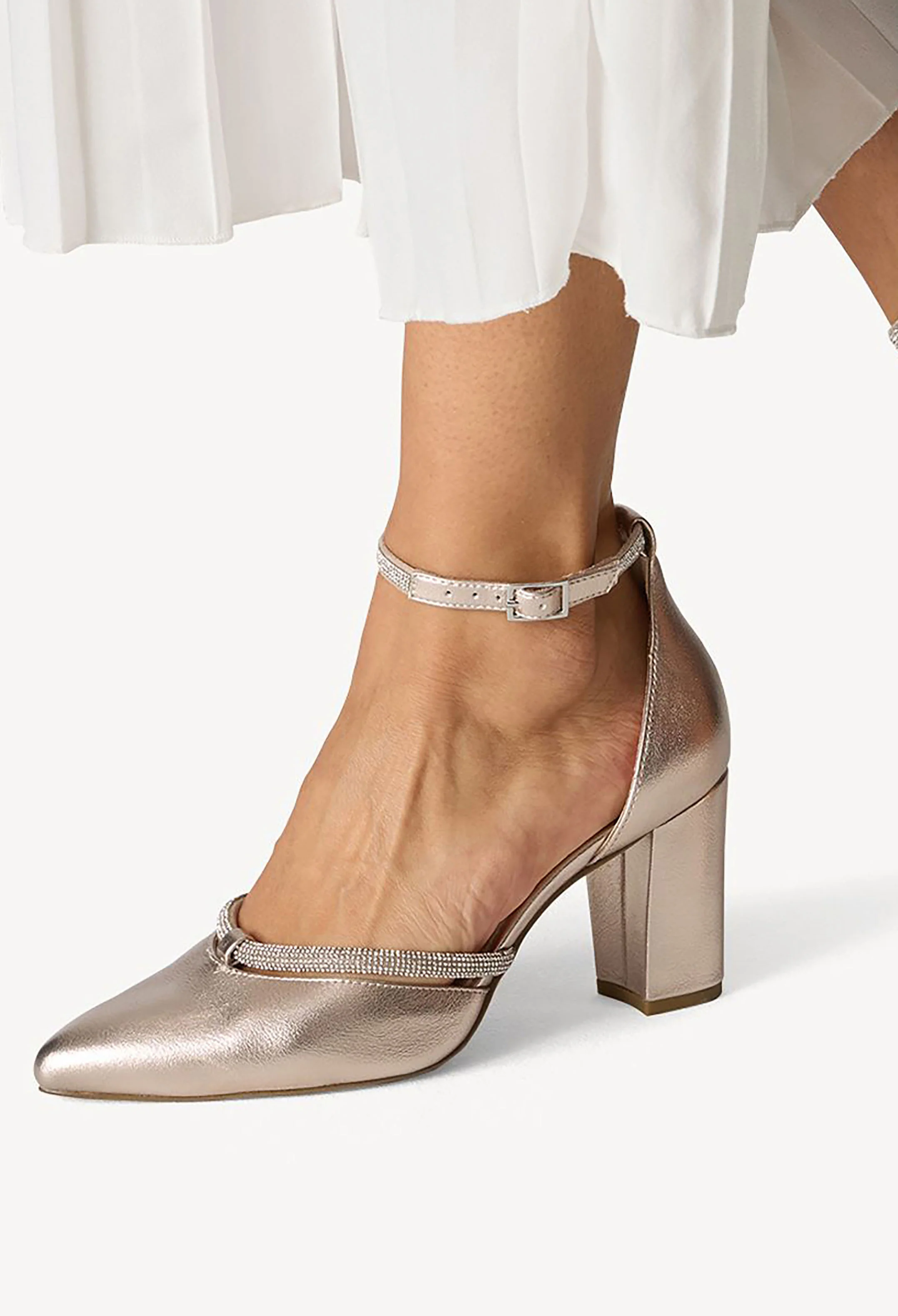 Diamante Court Heel