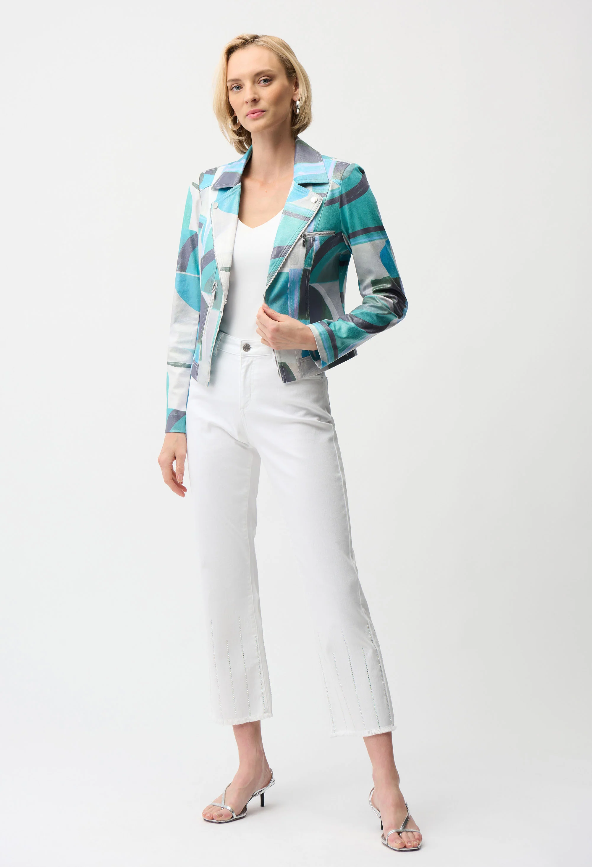 Edgy Biker Jacket With Zipper - Image 3