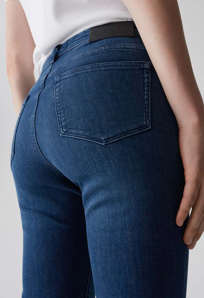 Enja Ease Low Rise Skinny Jeans - Image 16