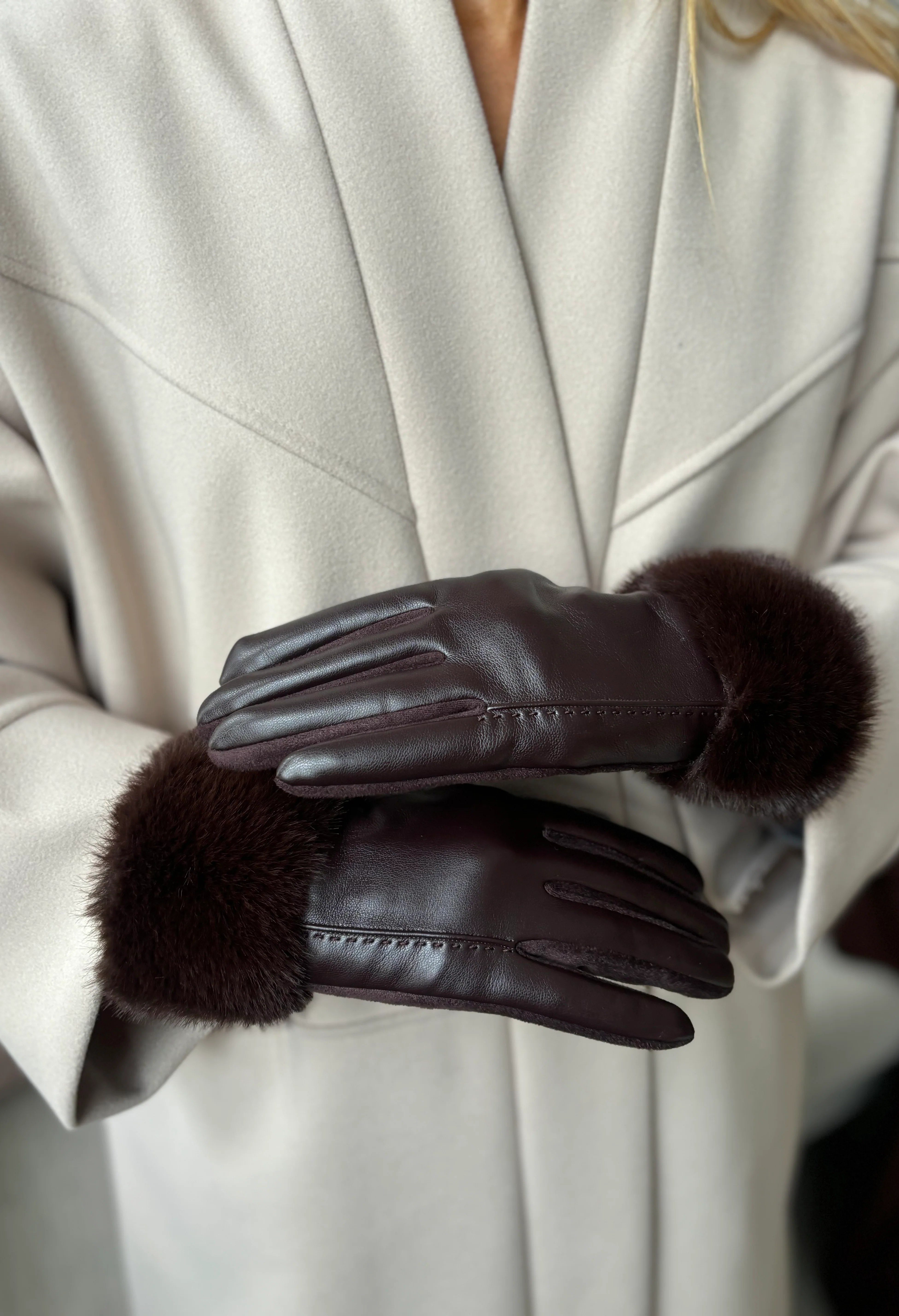 Faux-Fur Trim Gloves - Image 9