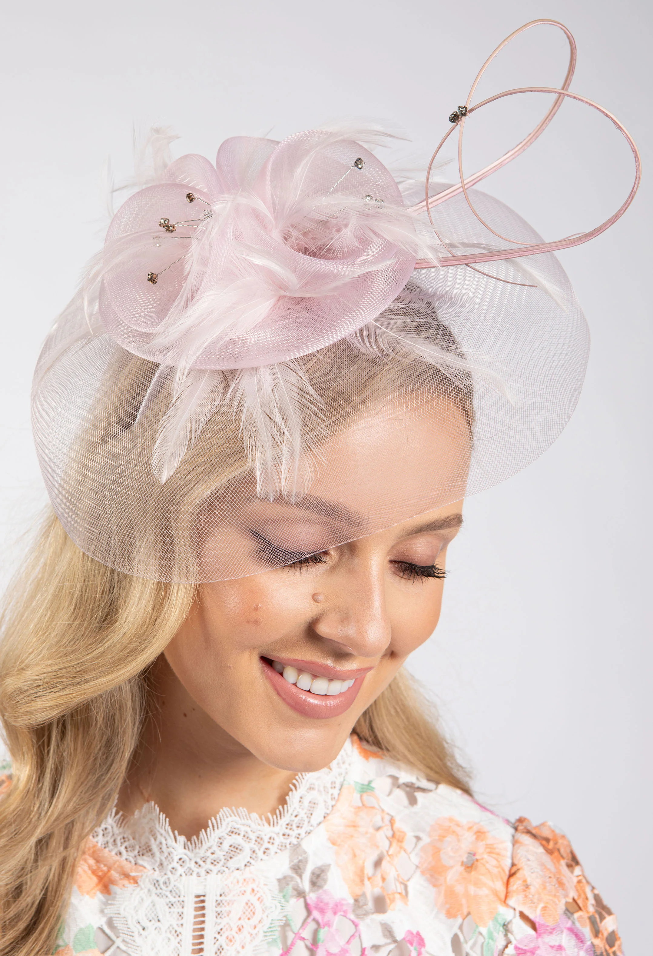 Feather & Diamante Detail Fascinator - Image 27