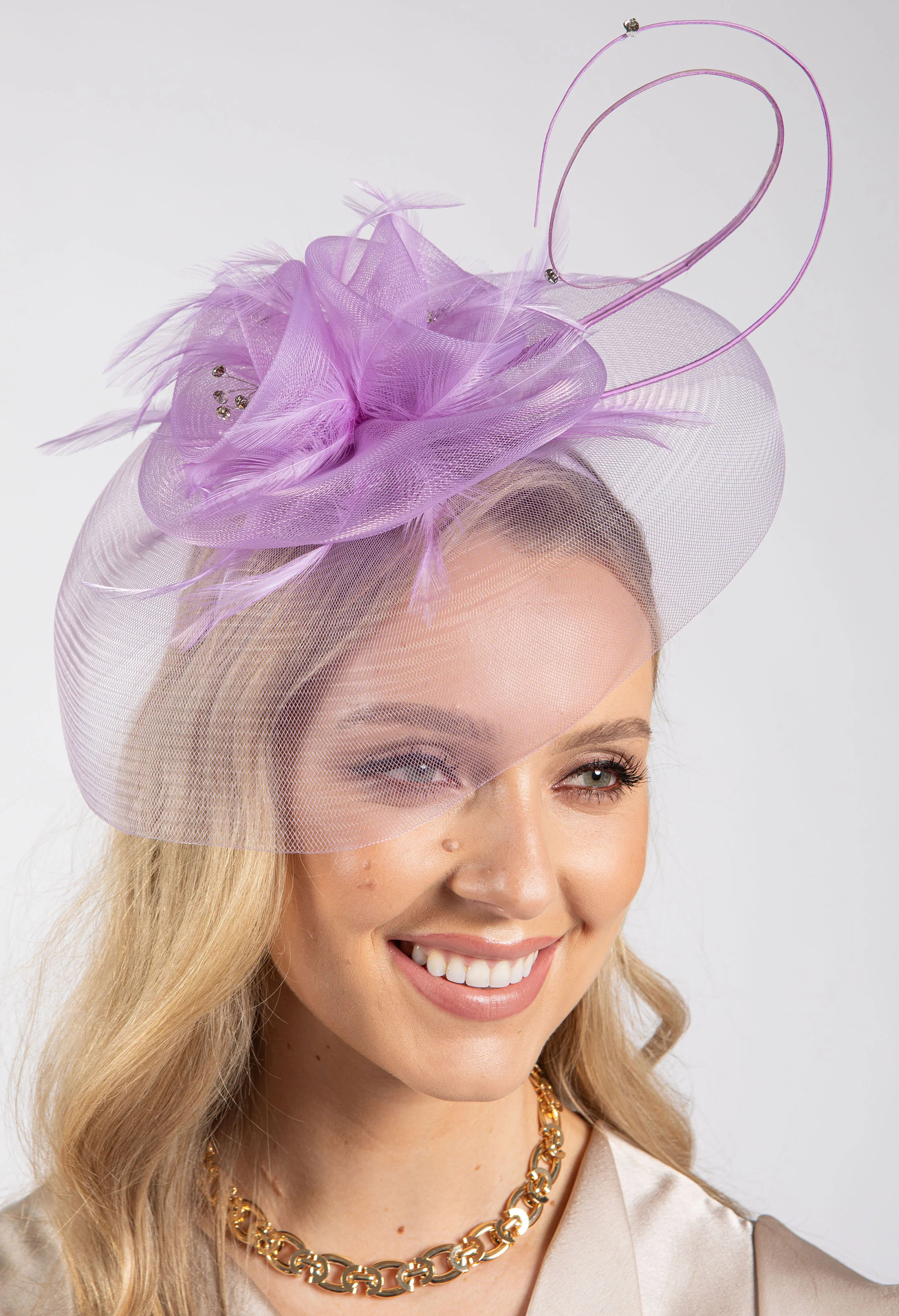 Feather & Diamante Detail Fascinator - Image 32
