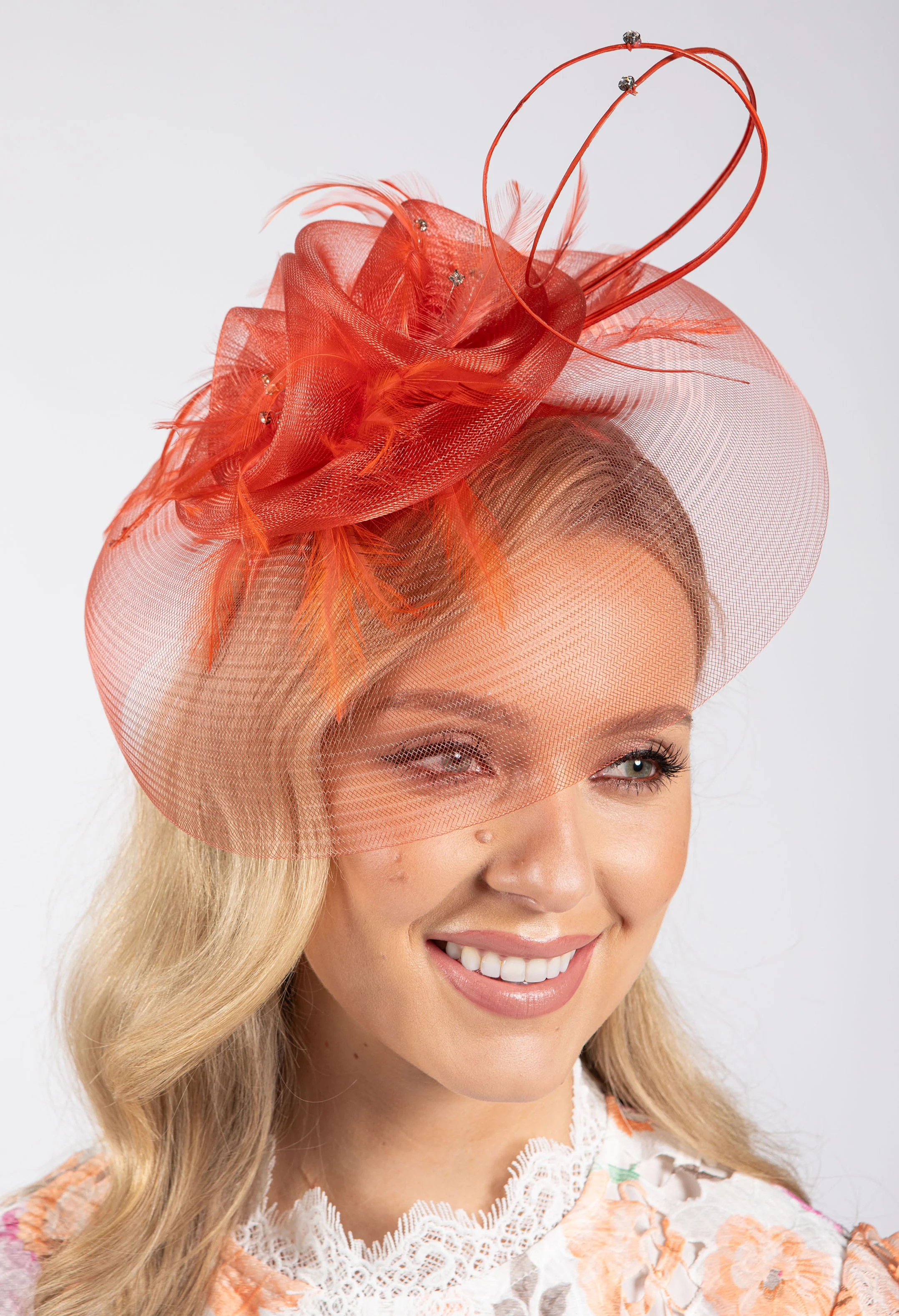 Feather & Diamante Detail Fascinator - Image 40