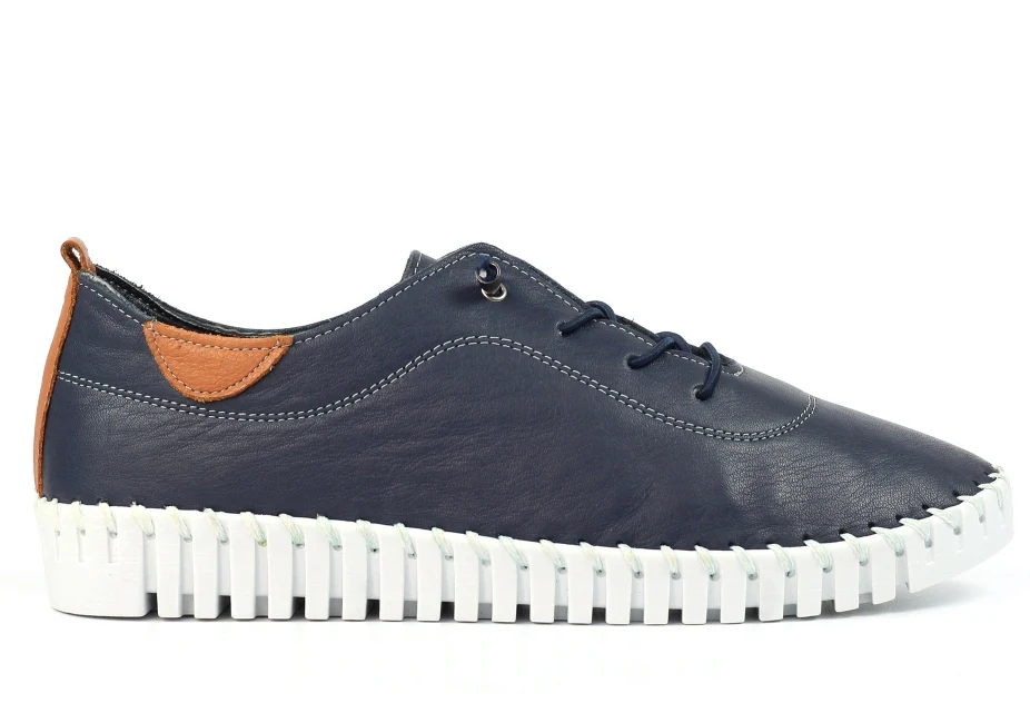 Flamborough leather Plimsoll - Image 10