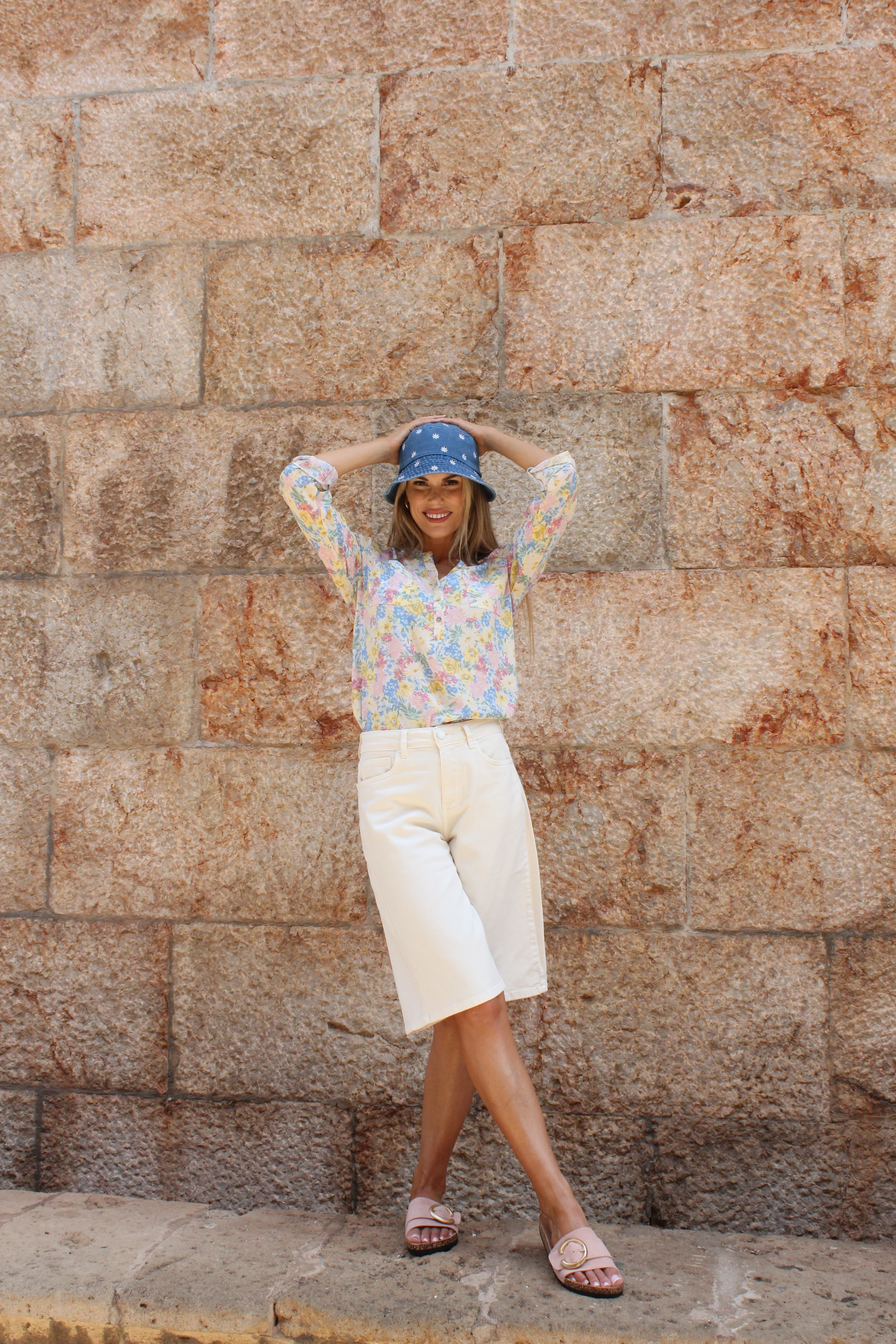 Floral Print Buttoned Blouse