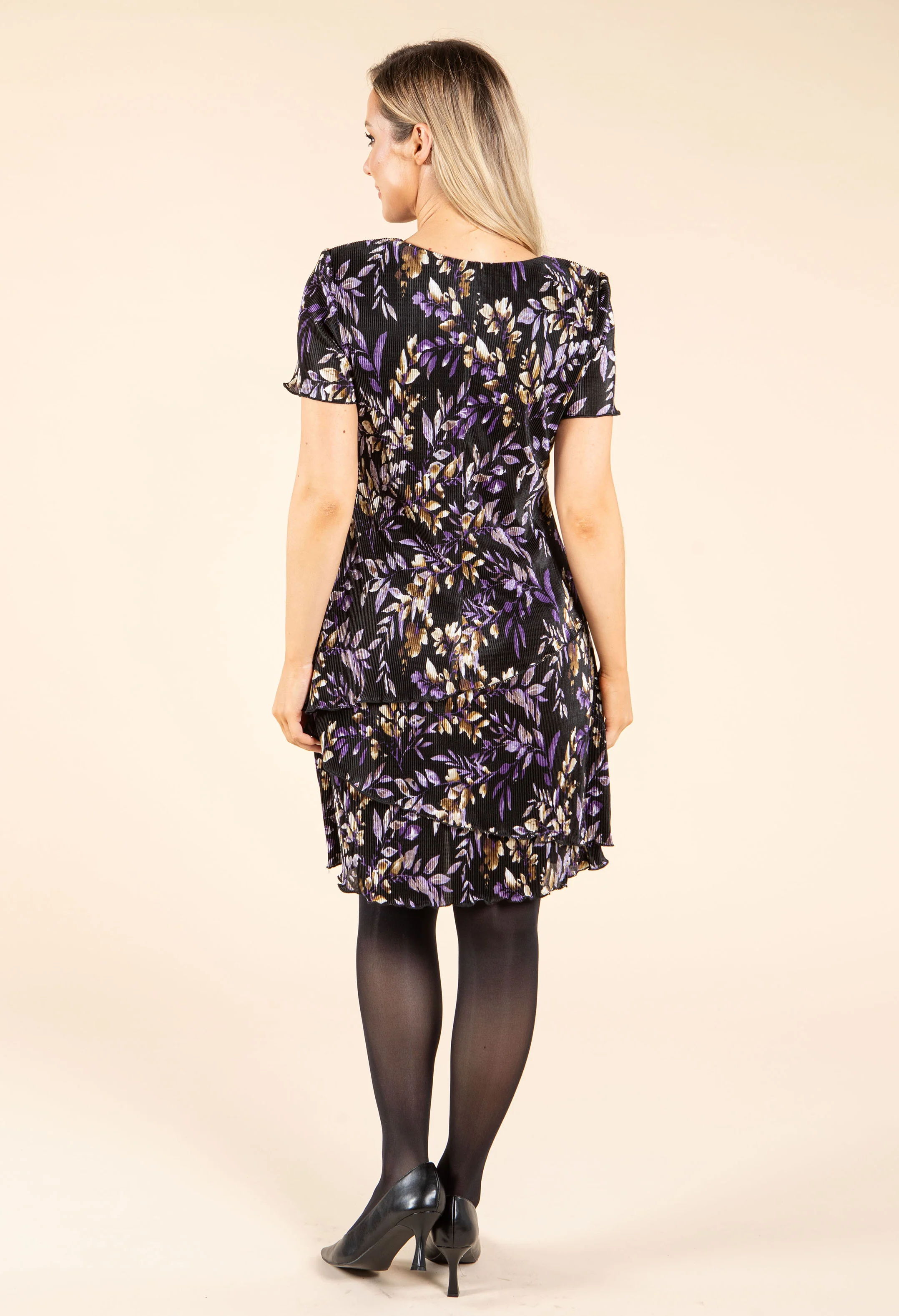 Floral Print Tiered Plisse Dress - Image 8