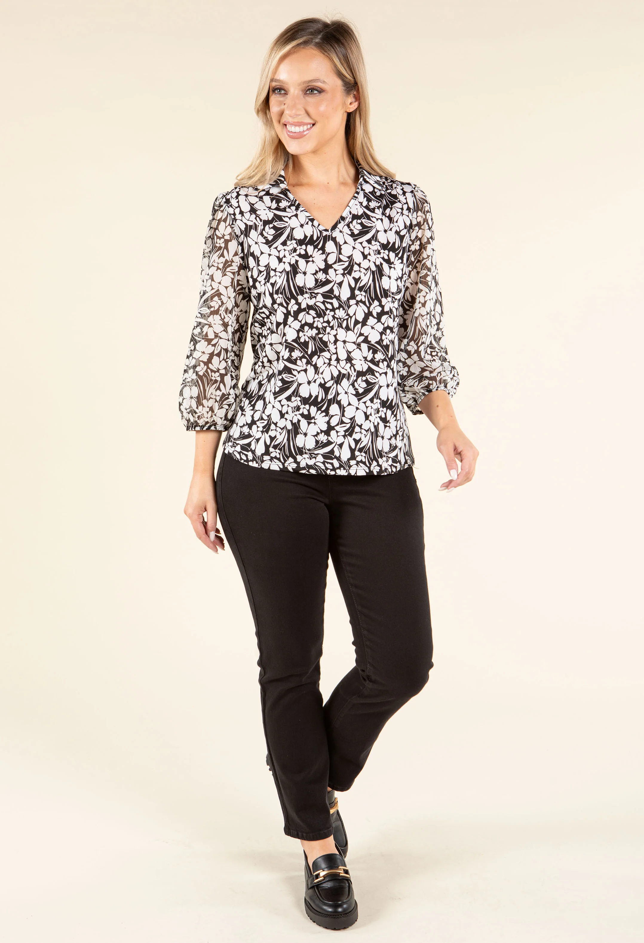 Floral Print V-Neck Blouse