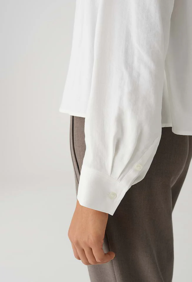 Flowy Regular Fit Blouse - Image 4