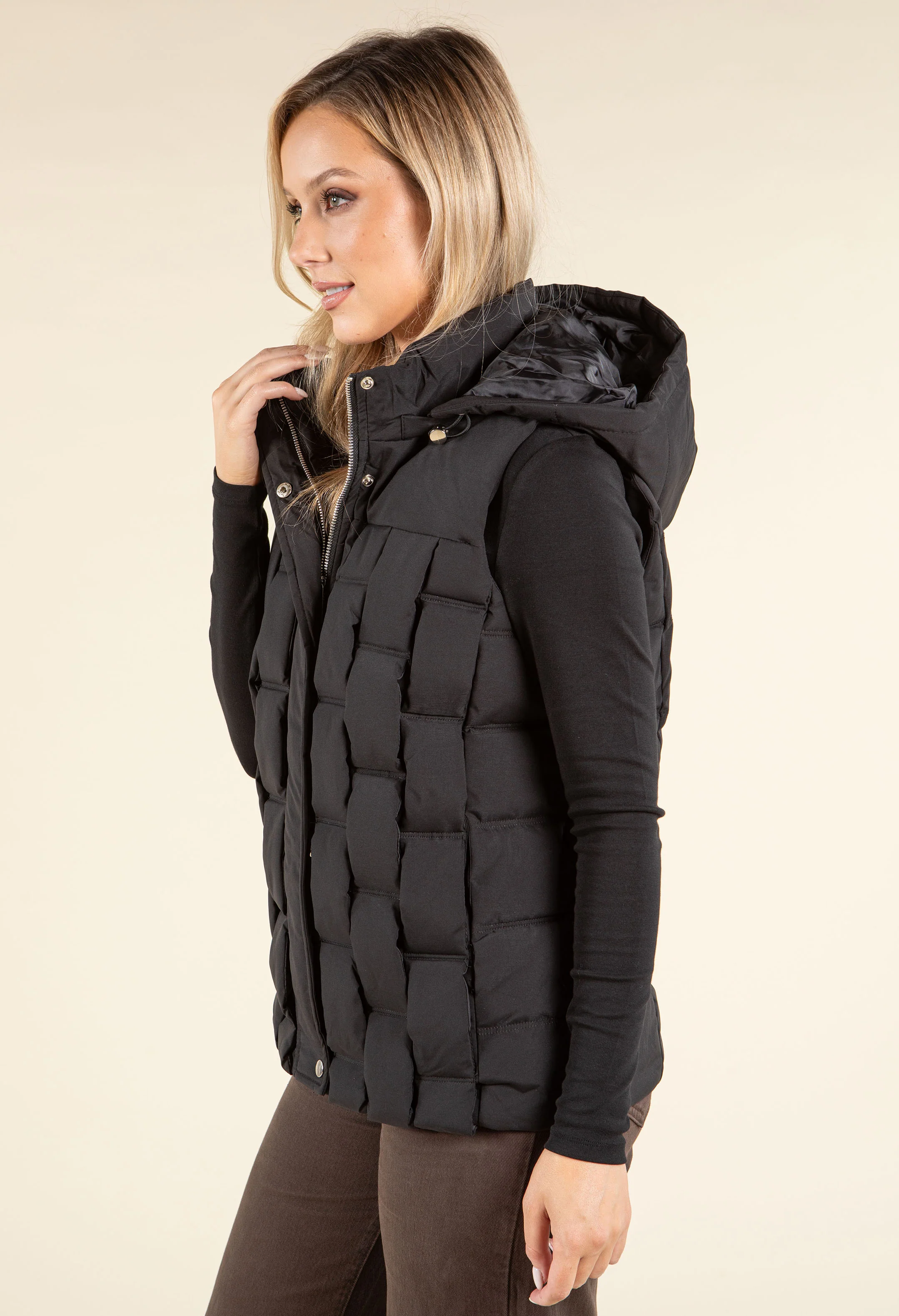 Geometric Design Quilted Gilet - Image 3