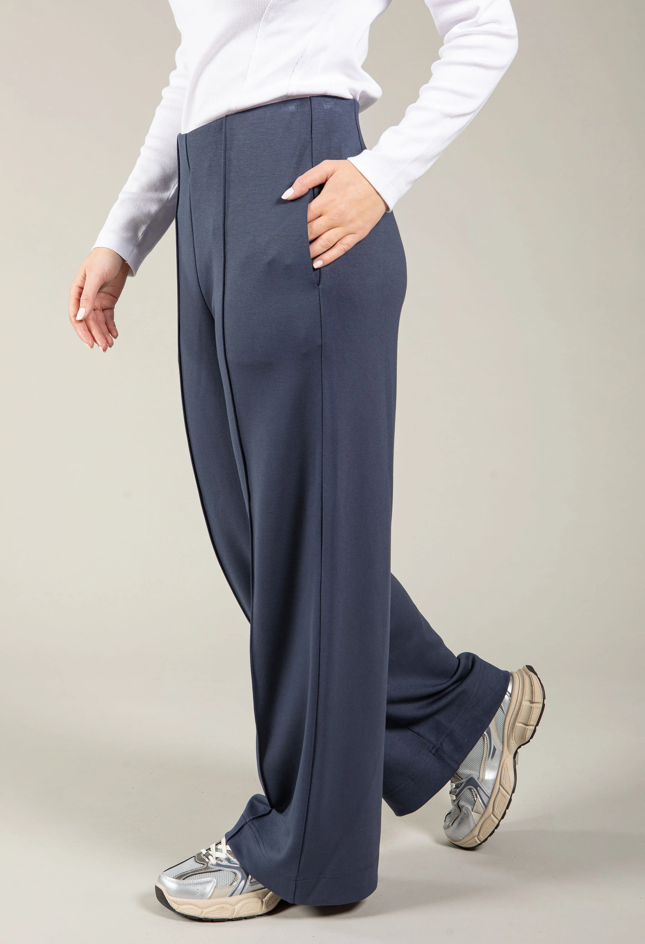 Ginny Soft Touch Wide Leg Trousers - Image 4