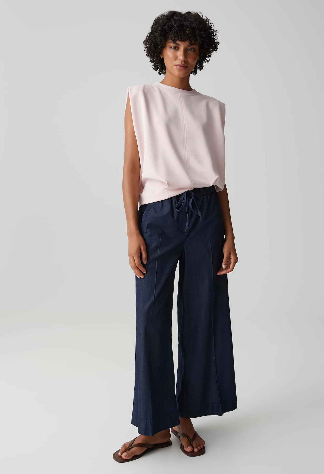 Goasis Sweatshirt Top - Image 5