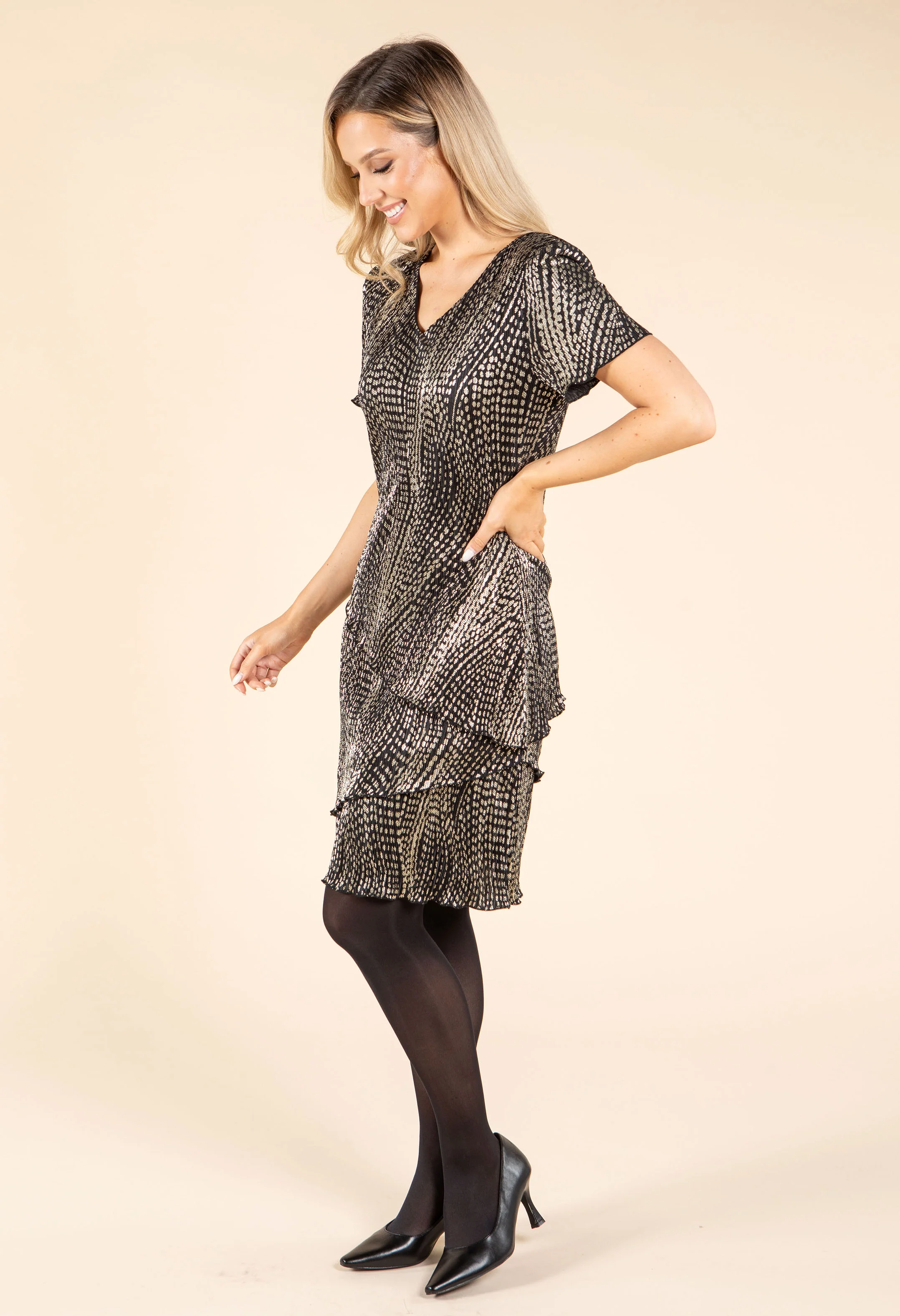Gold Foil Detail Asymmetrical Tiered Plisse Dress - Image 4