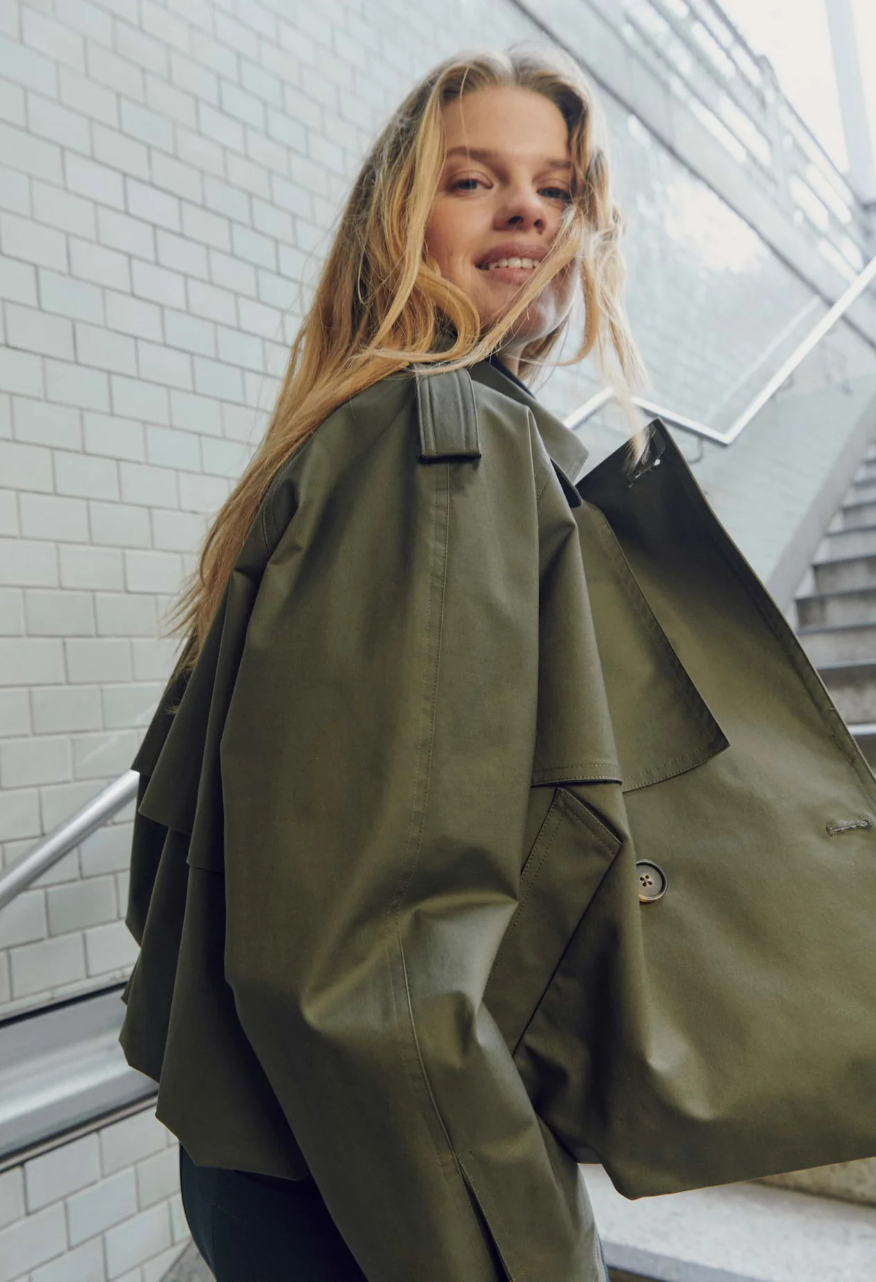 Hawena Loose Trench Jacket - Image 7
