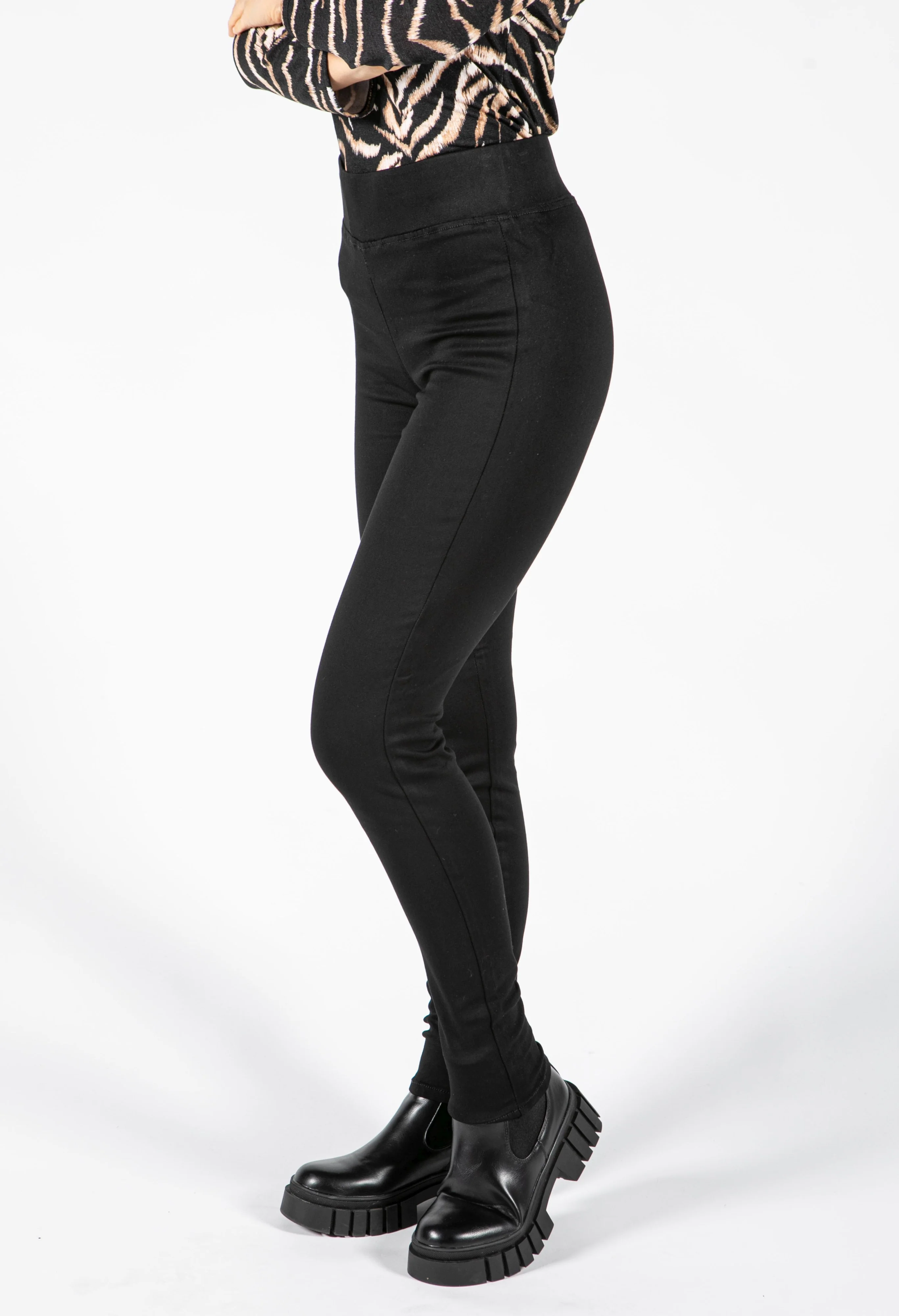 High Waist Fitted Trouser - Image 2