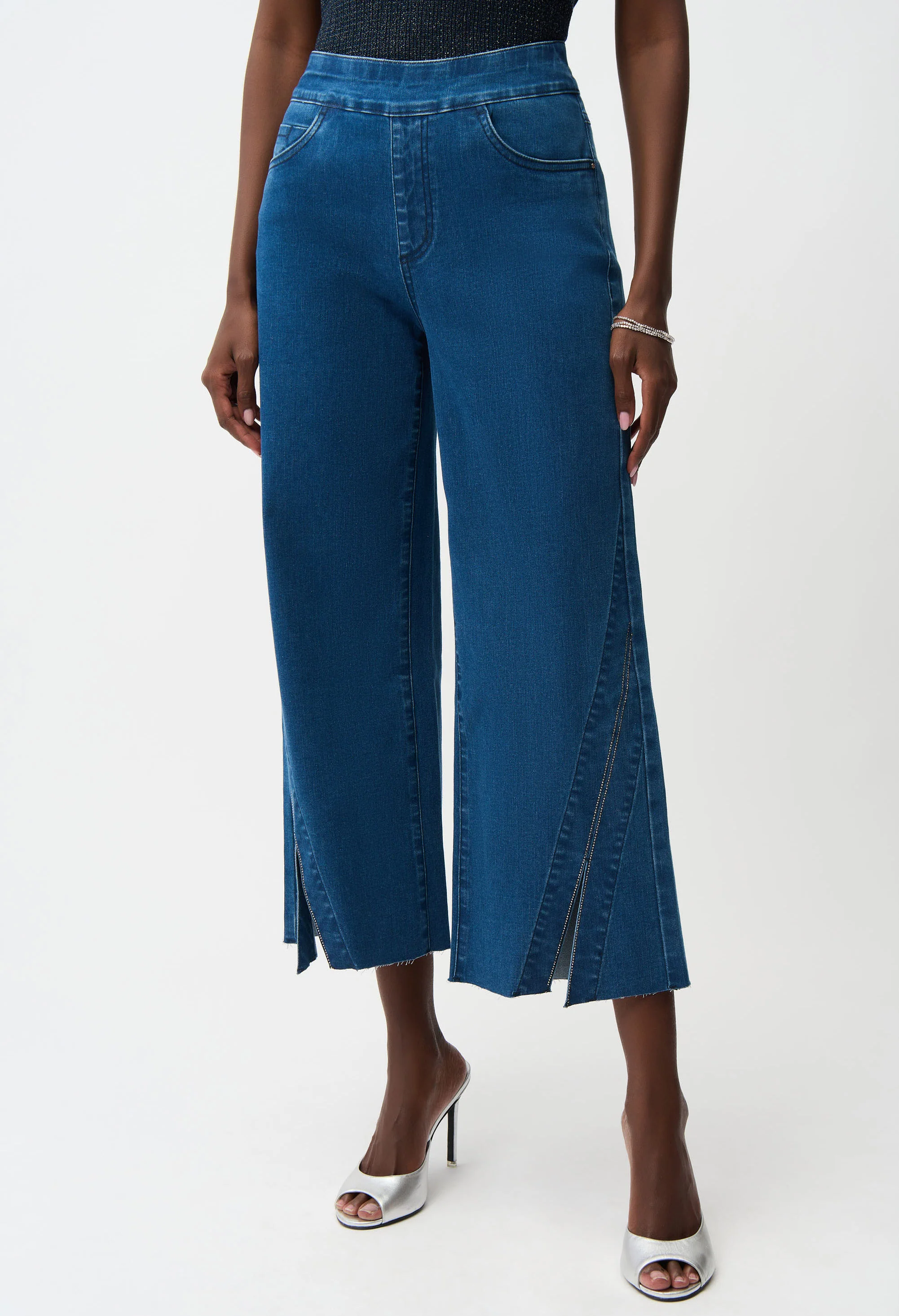 High-waisted Cropped Jeans