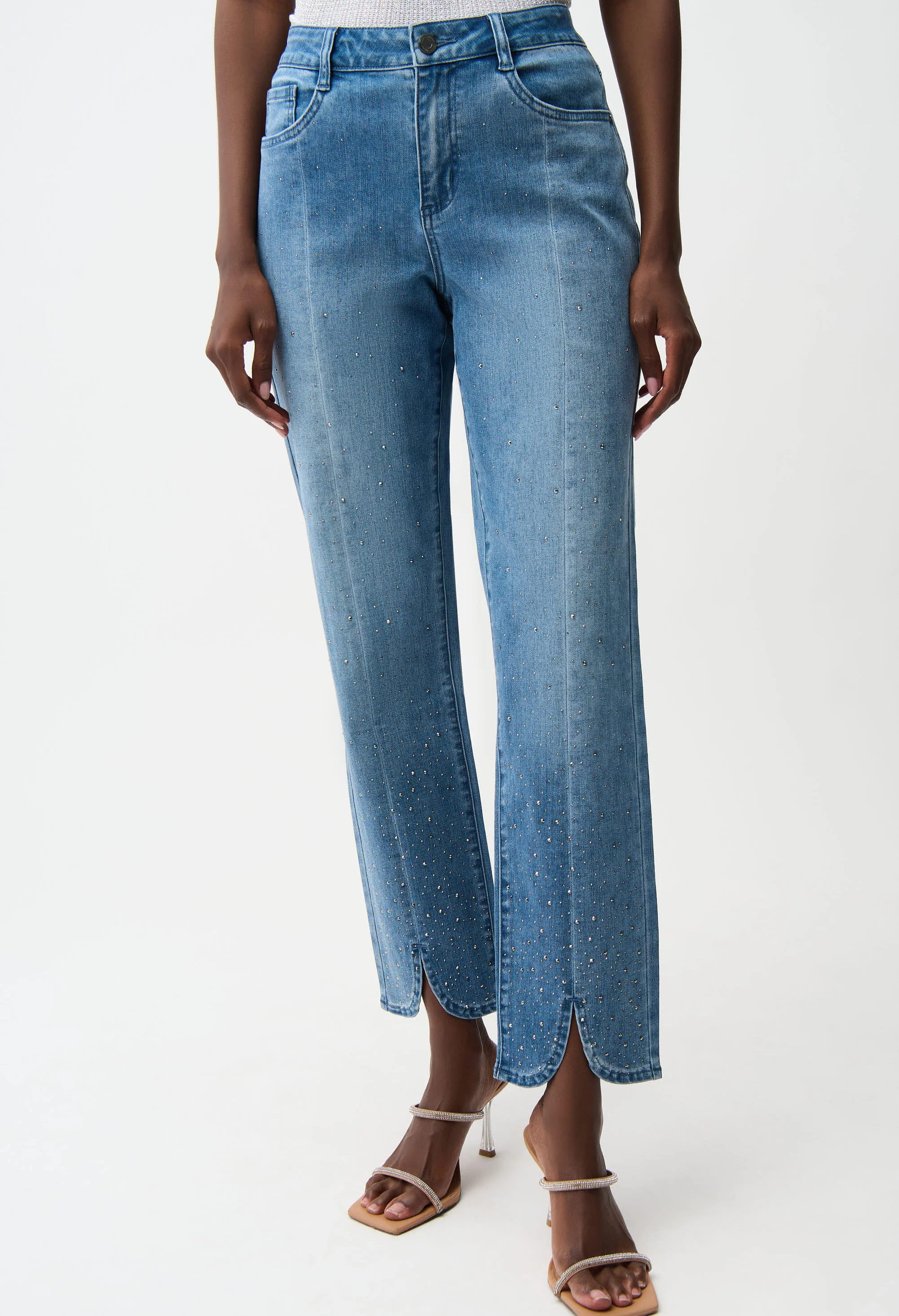 High-waisted Relaxed Jeans - Image 3