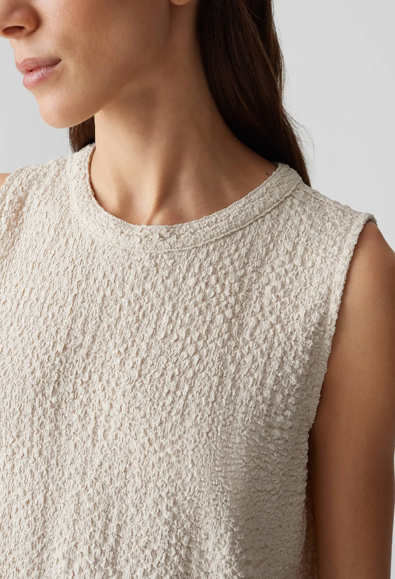 Ikini Sleeveless Texture Top - Image 2