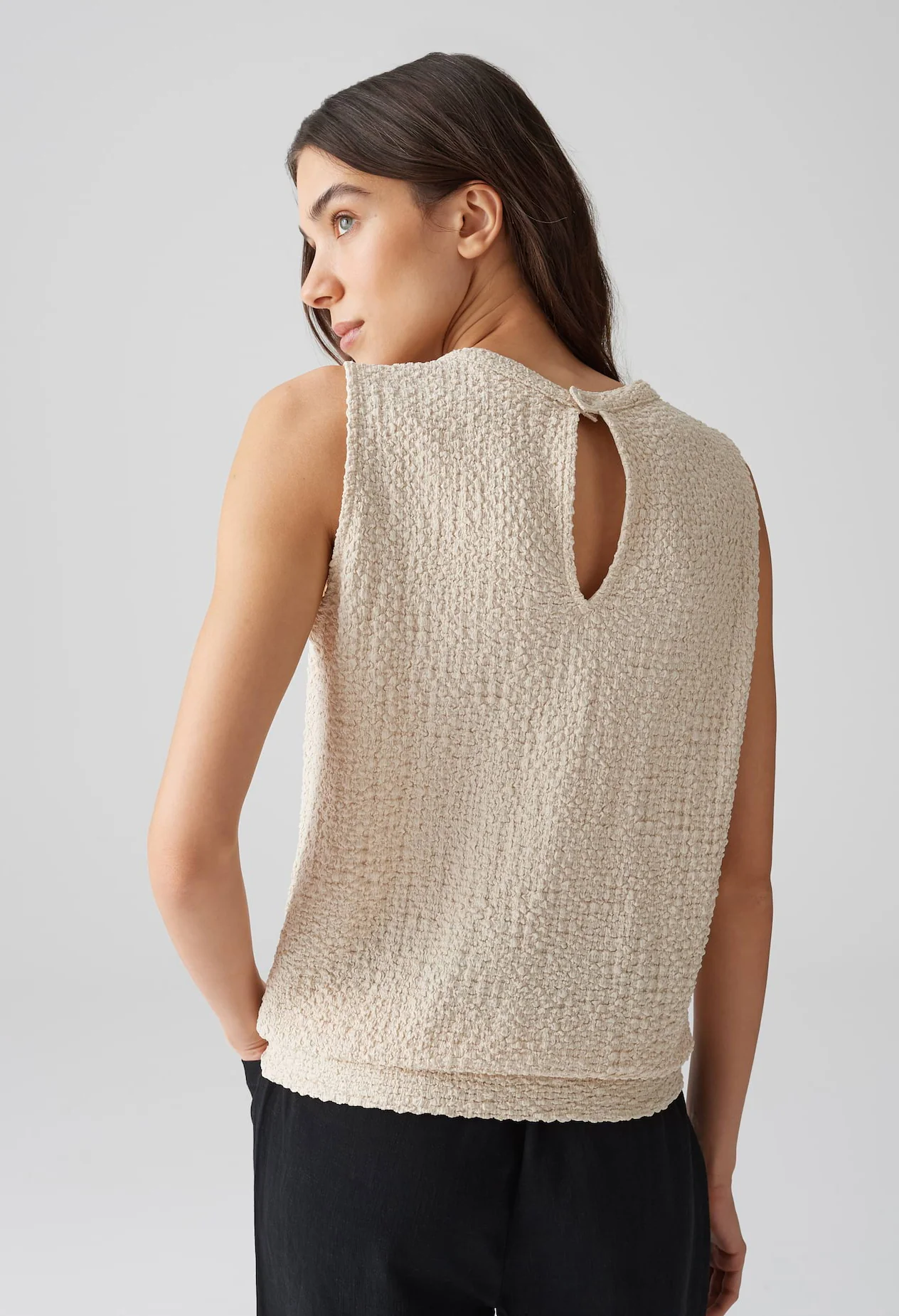 Ikini Sleeveless Texture Top - Image 5