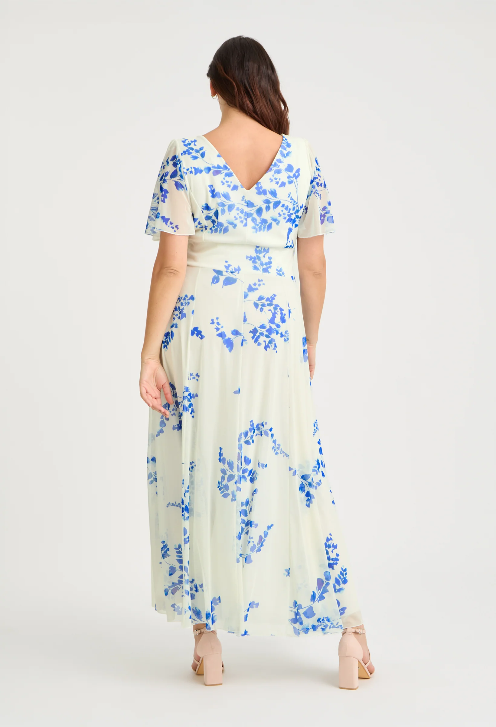 Isabelle Curve+ Float Sleeve Maxi Dress - Image 4