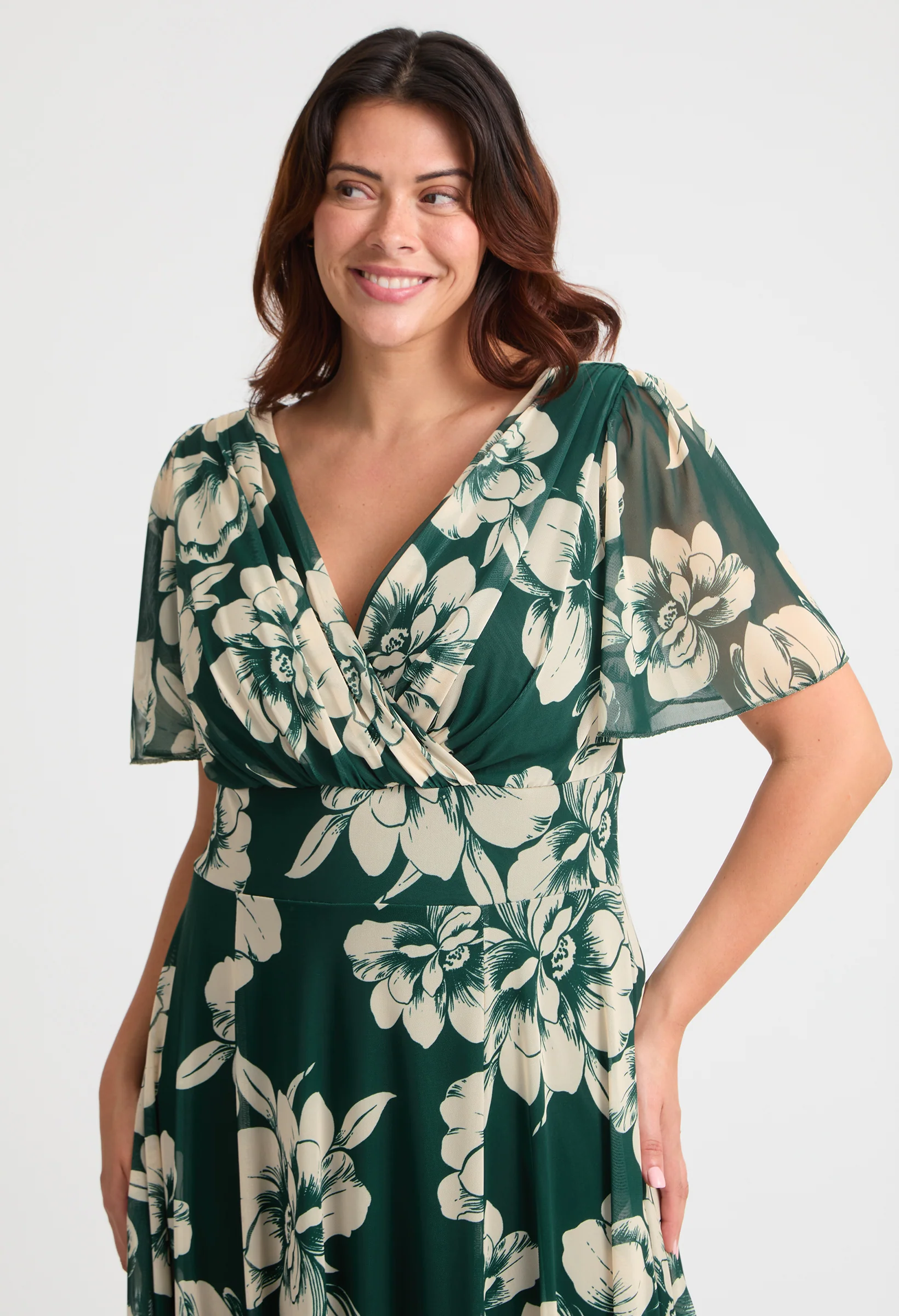 Isabelle Curve+ Float Sleeve Maxi Dress - Image 4