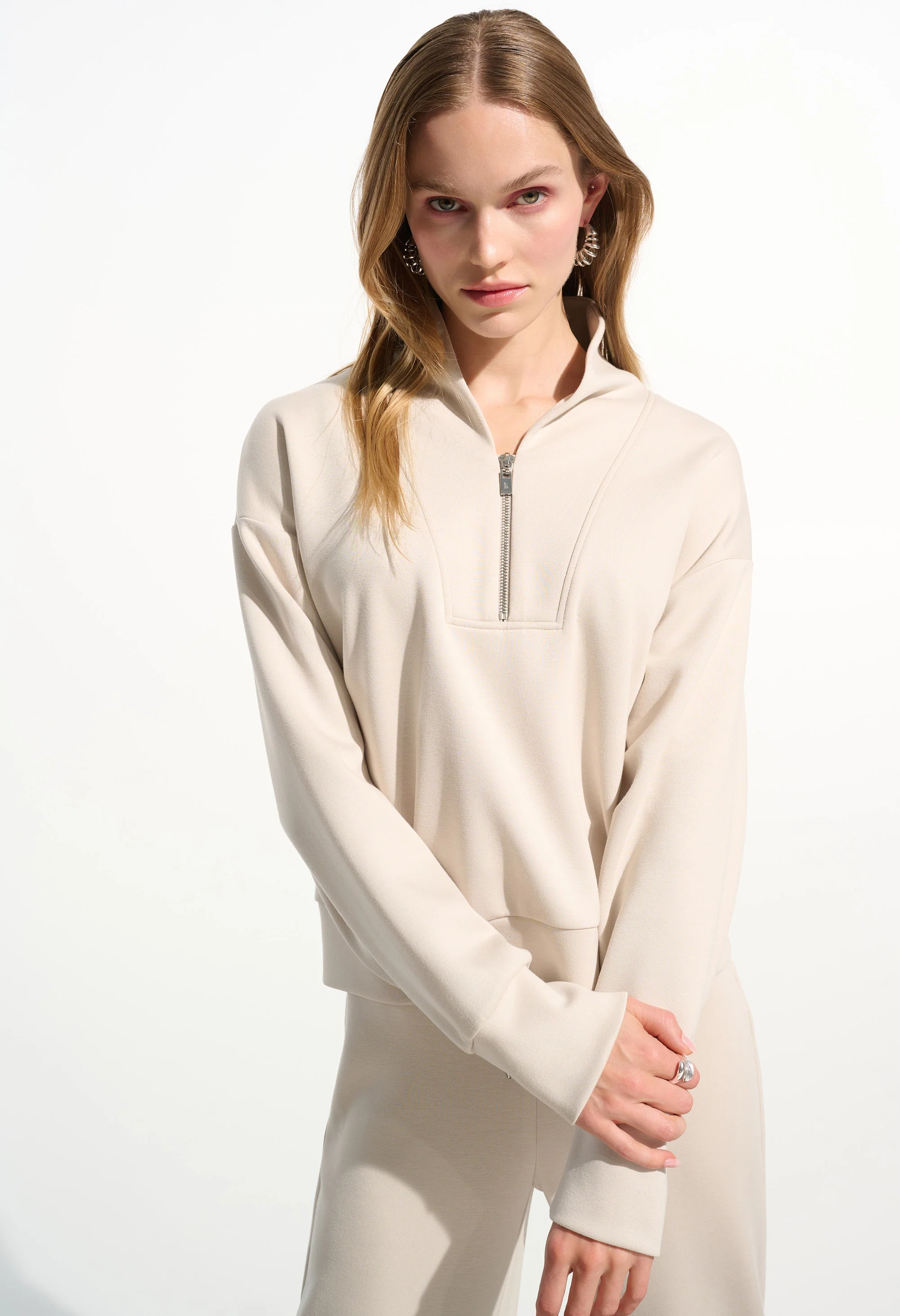 Relaxed Fit Zipper Sweatshirt - Image 3